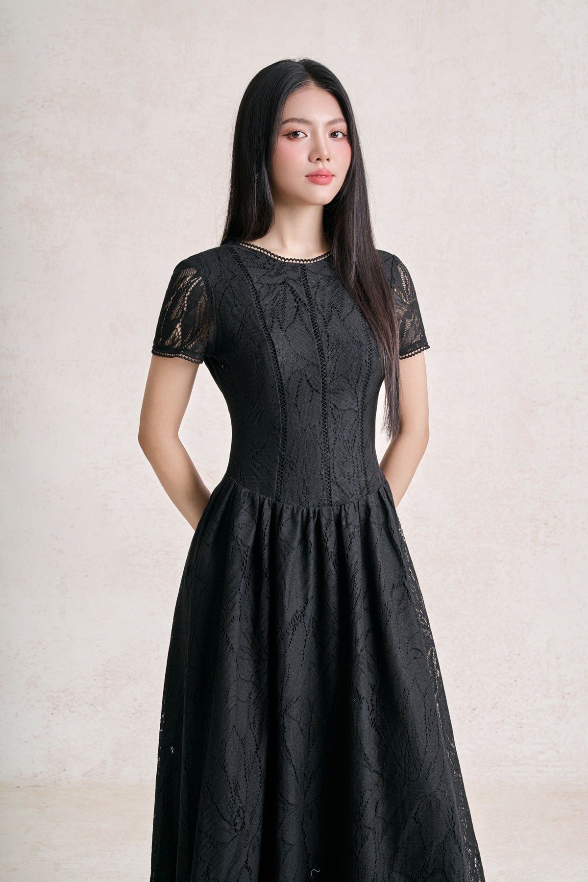 FDC35531 - tỷ lệ kèo 8899 vải ren hoa dáng chữ A cổ tròn tay cộc thân váy xếp nhún tạo xoè khoá thân sau - tỷ lệ kèo 8899