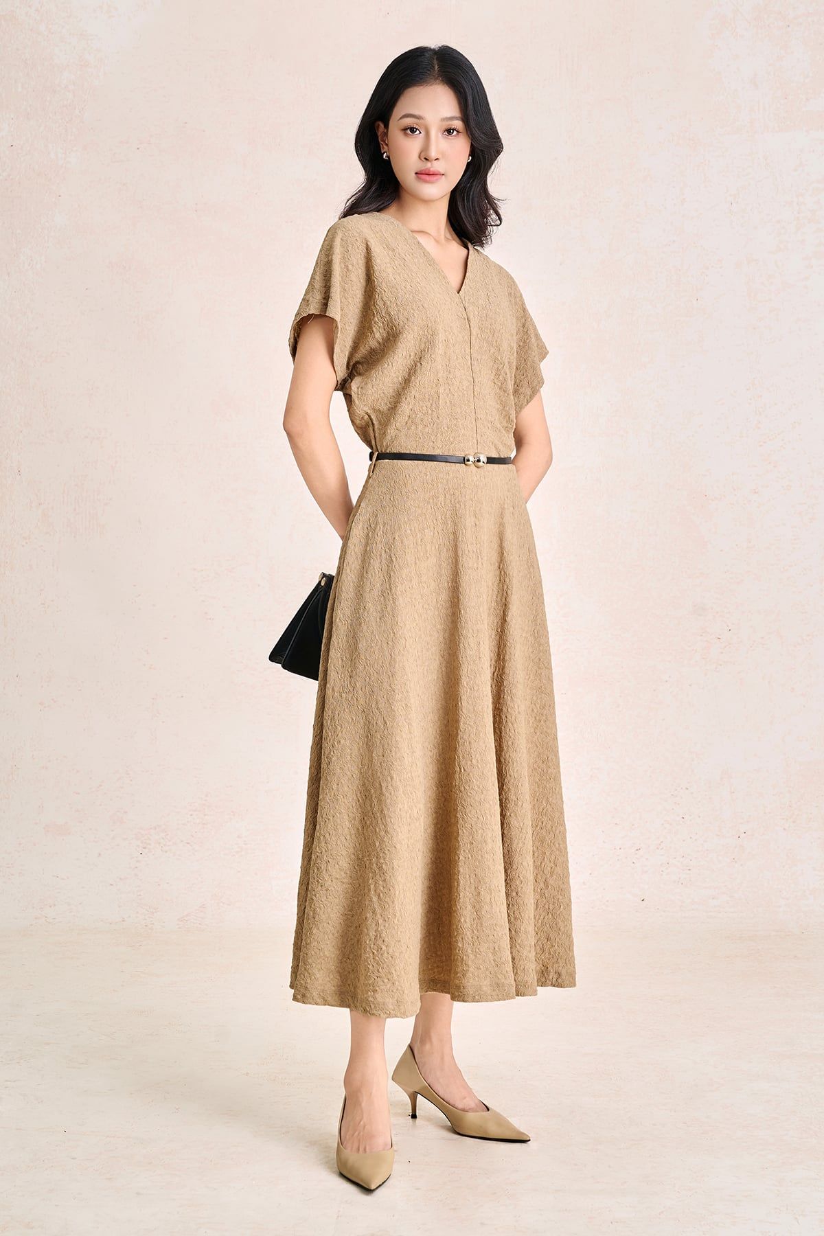 FDC35544 - Đầm công sở vải thô chun dáng chữ A cổ xẻ V tay chờm eo phối đai tạo kiểu khoá thân sau - PANTIO