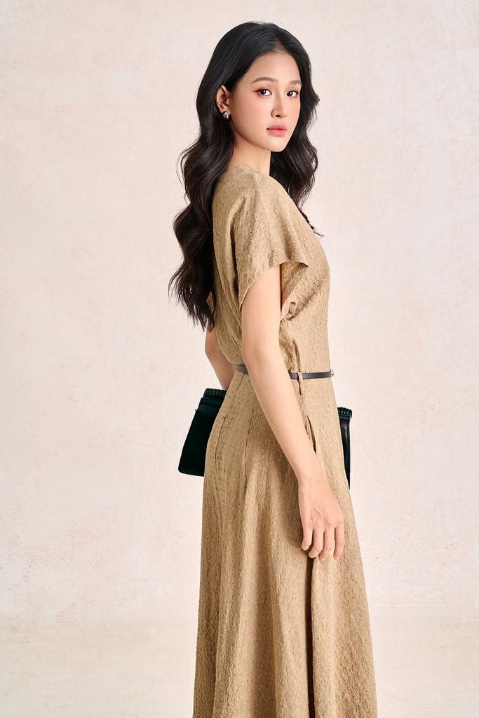 FDC35544 - Đầm công sở vải thô chun dáng chữ A cổ xẻ V tay chờm eo phối đai tạo kiểu khoá thân sau - PANTIO