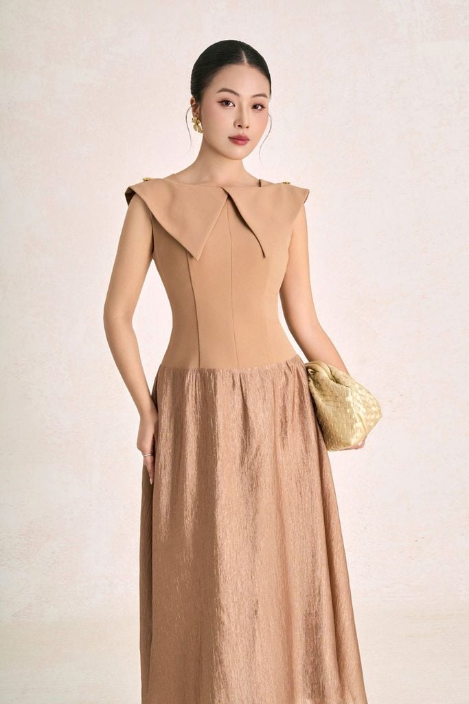 FDC35553 - Đầm công sở vải thô dáng A cổ thuyền tay chờm đính đá thân váy bồng nhẹ tạo kiểu khoá thân sau - PANTIO