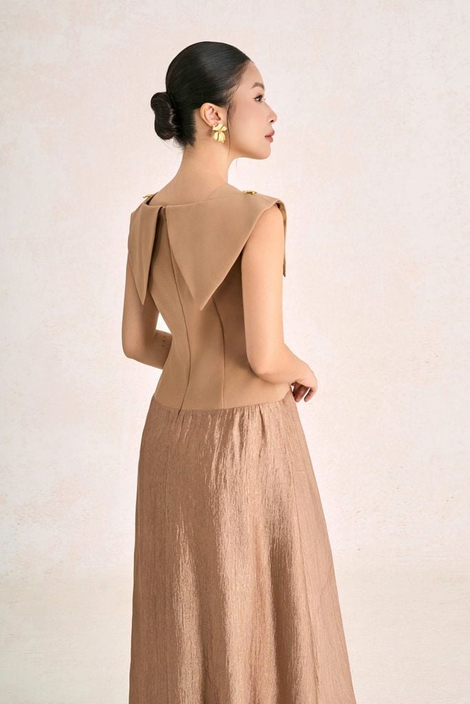 FDC35553 - Đầm công sở vải thô dáng A cổ thuyền tay chờm đính đá thân váy bồng nhẹ tạo kiểu khoá thân sau - PANTIO