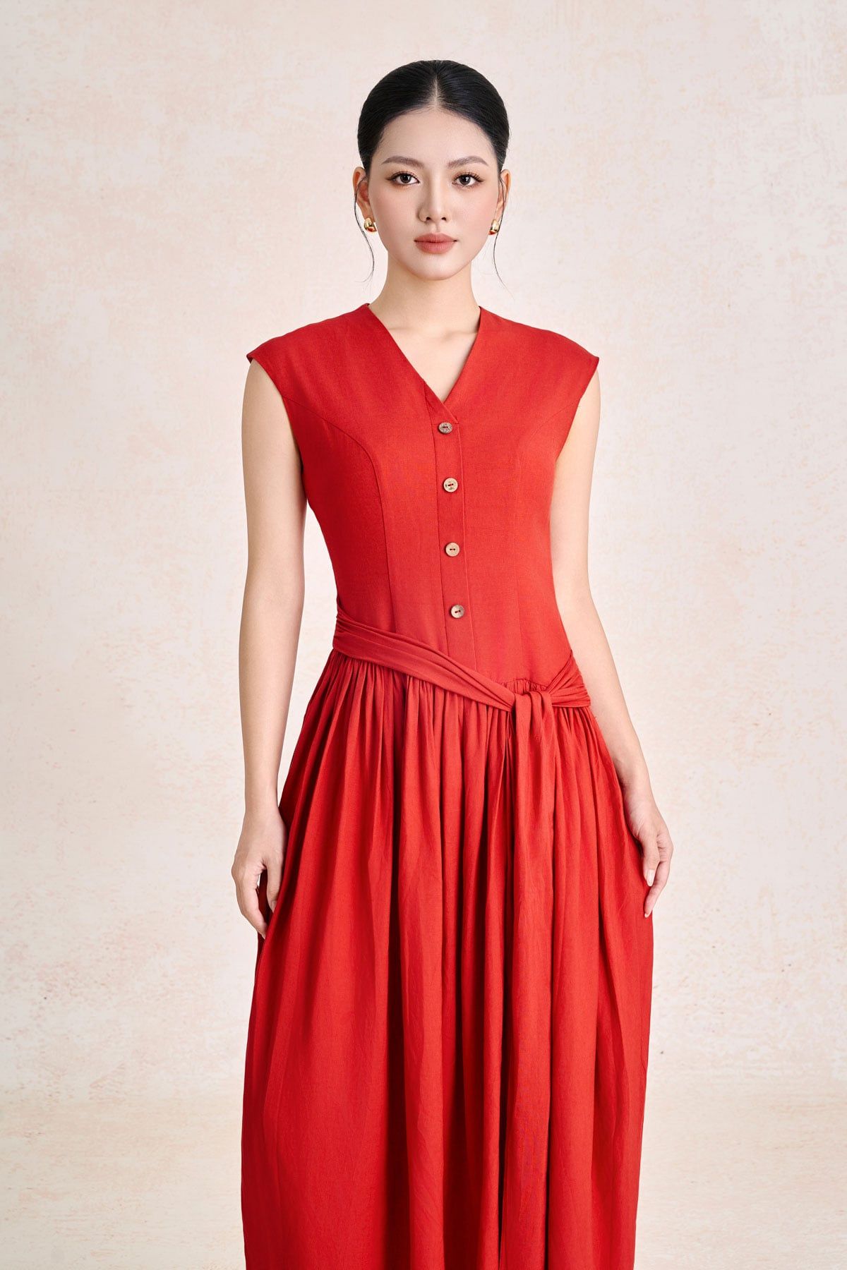FDC35554 - Đầm công sở vải linen dáng suông cổ xẻ V tay chờm thân váy xếp nhún tạo phồng eo phối vạt thắt tạo kiểu - PANTIO