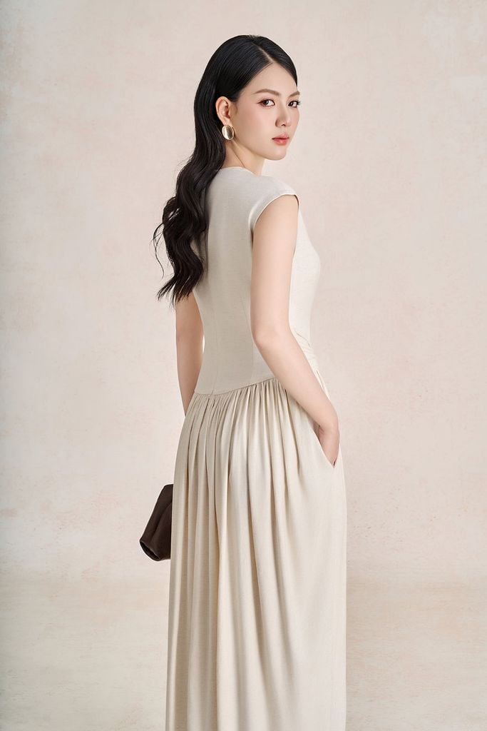 FDC35554 - Đầm công sở vải linen dáng suông cổ xẻ V tay chờm thân váy xếp nhún tạo phồng eo phối vạt thắt tạo kiểu - PANTIO