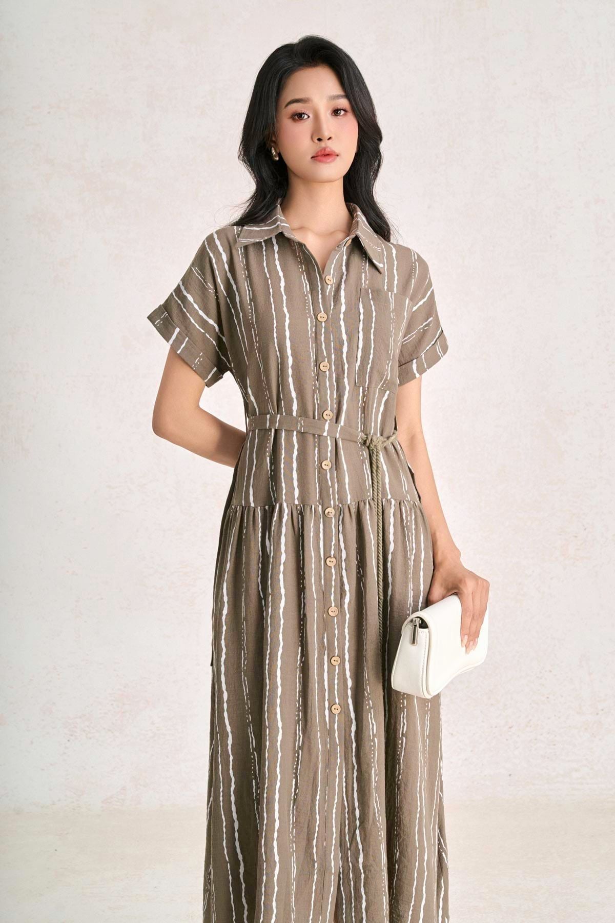 FDC35558 - Đầm công sở vải linen dáng suông cổ bẻ tay cộc eo phối dây thắt tạo kiểu - PANTIO