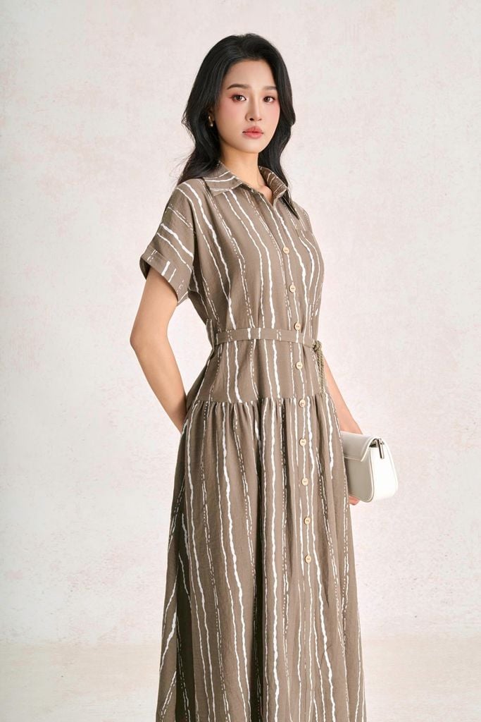 FDC35558 - Đầm công sở vải linen dáng suông cổ bẻ tay cộc eo phối dây thắt tạo kiểu - PANTIO