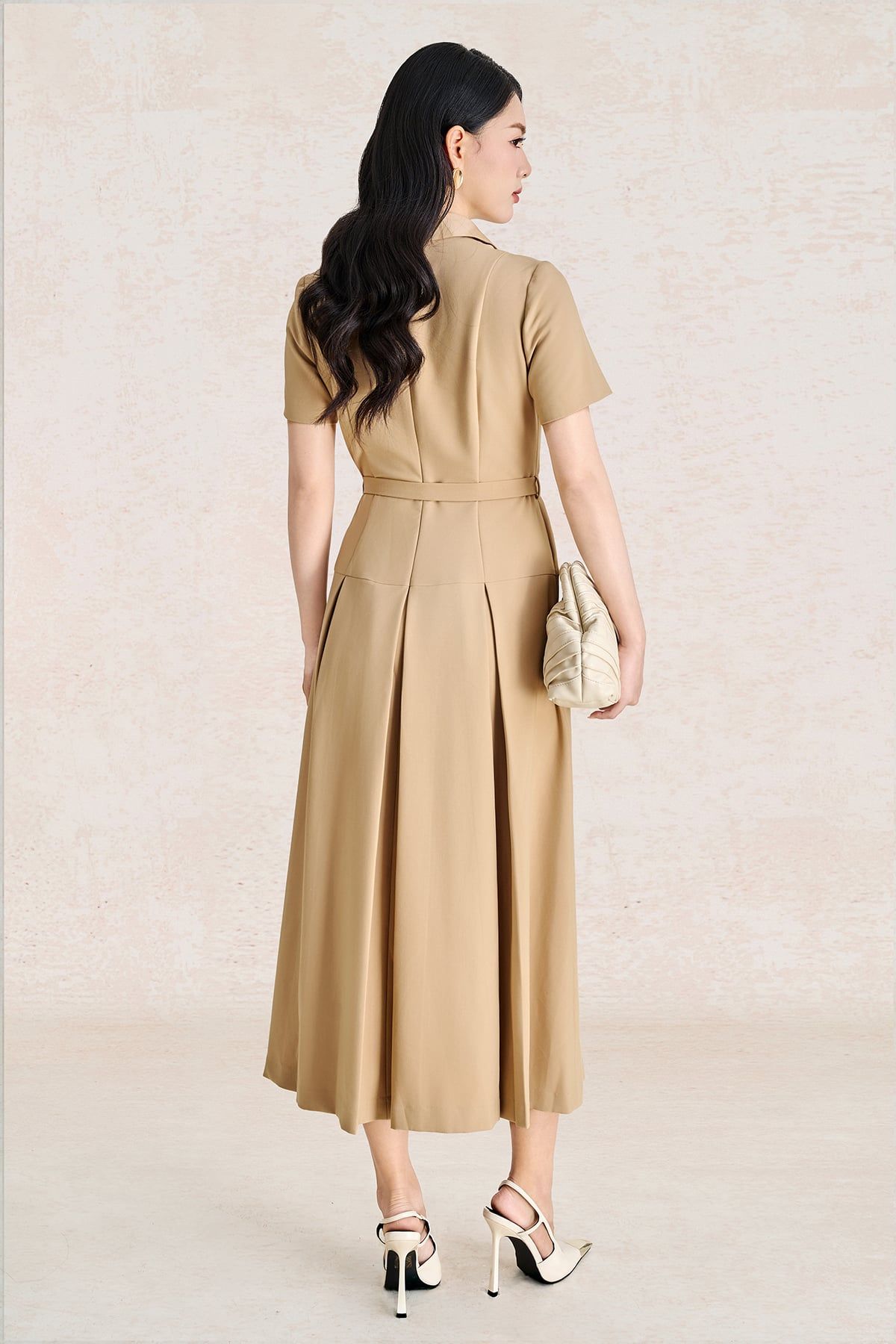 FDC35576 - Đầm công sở vải tuytsi dáng chữ A cổ xẻ V tay cộc thân váy phối ly bung tạo xoè kèm đai thắt eo thời trang - PANTIO