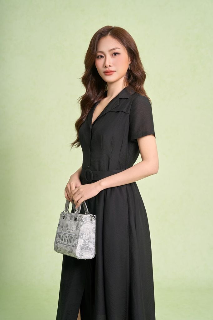 FDC55520 - Đầm công sở vải thô mỏng dáng xoè cổ hai ve tay cộc thân váy phối khuy bọc eo có đai thắt tạo kiểu - PANTIO