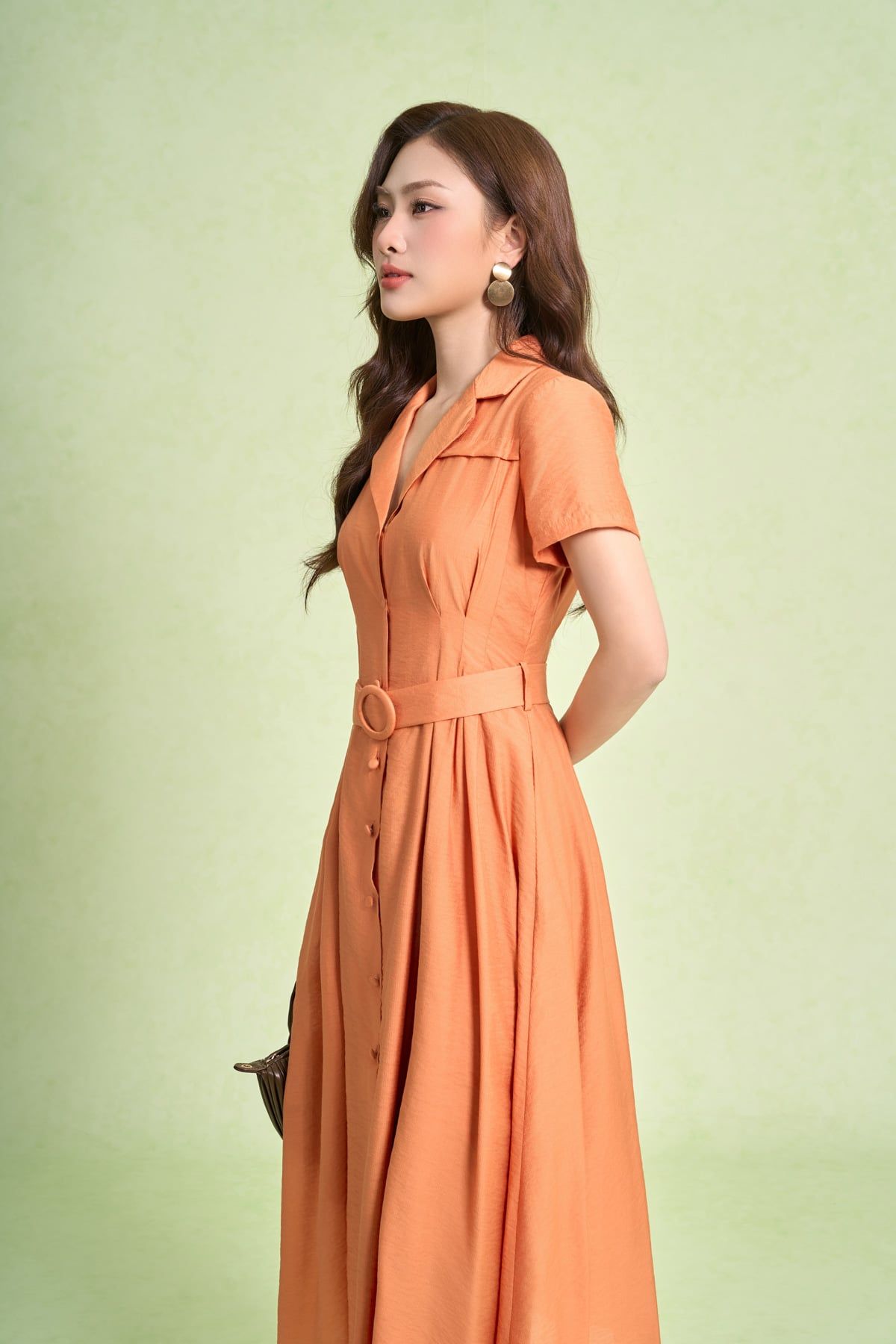 FDC55520 - Đầm công sở vải thô mỏng dáng xoè cổ hai ve tay cộc thân váy phối khuy bọc eo có đai thắt tạo kiểu - PANTIO