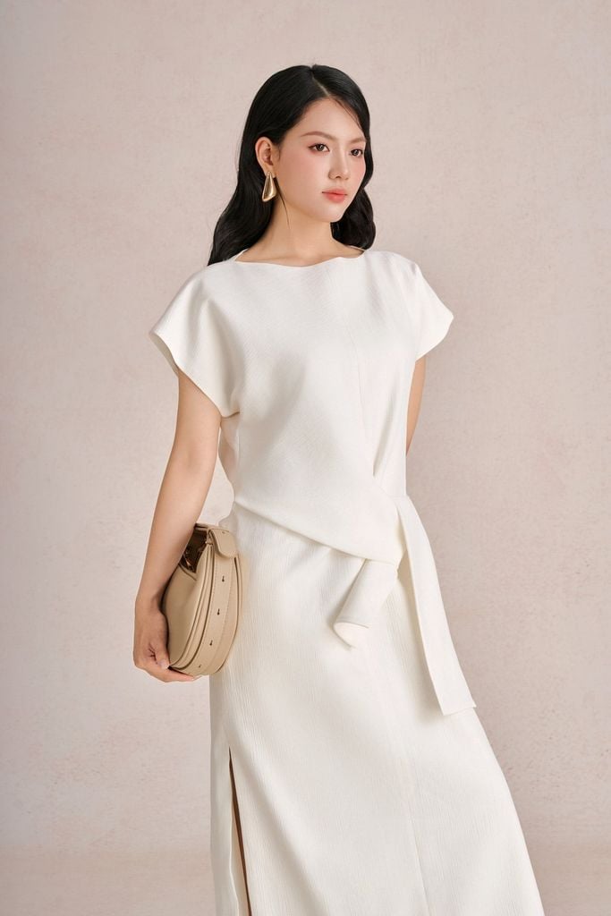 FDC55571 - Đầm công sở vải tơ dày dáng suông cổ thuyền tay chờm eo phối vạt thắt tạo kiểu - PANTIO