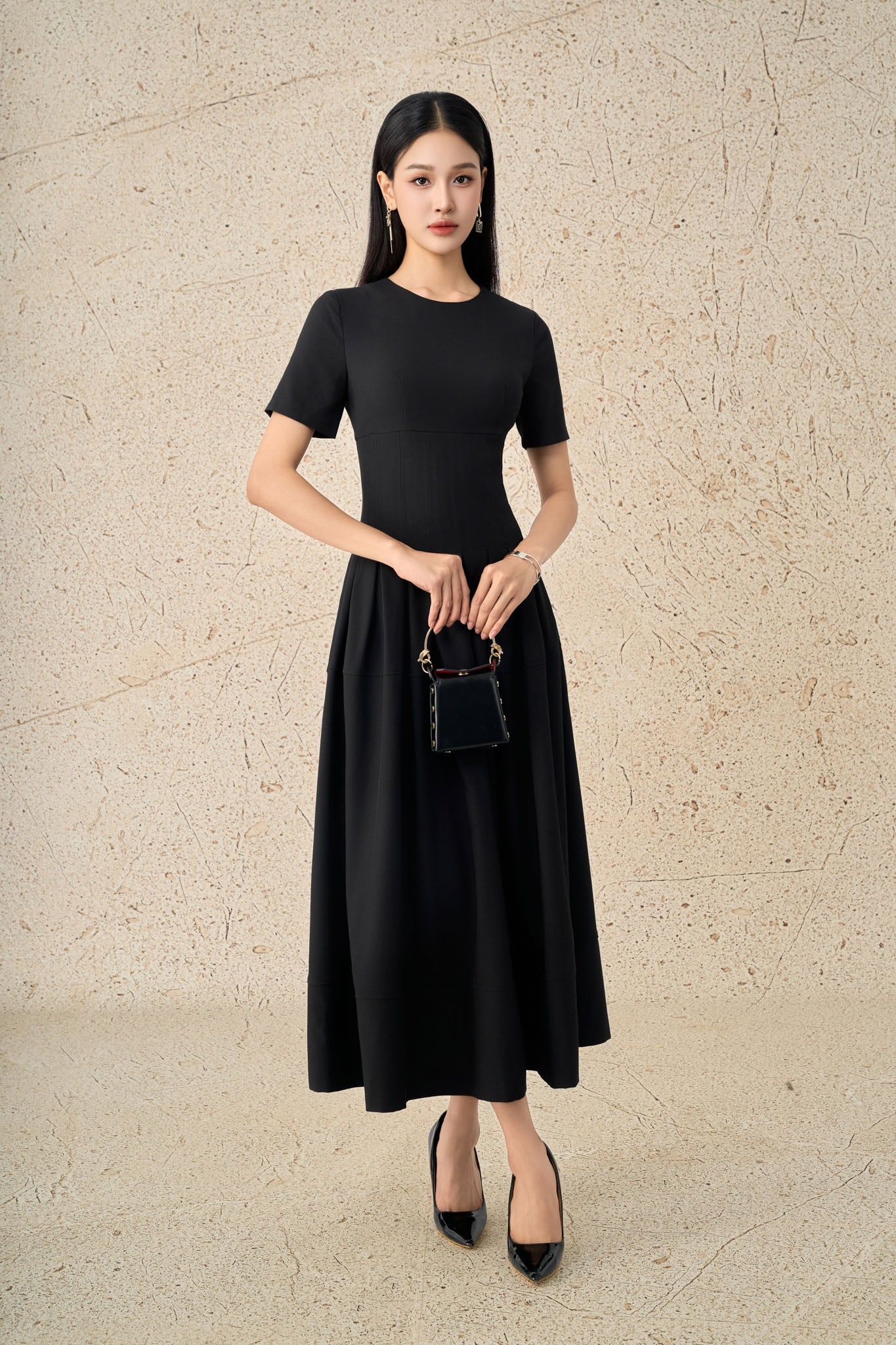 FDC75088 - Đầm công sở vải thô đũi dáng ôm cổ tròn tay cộc eo đáp cạp bản to thời trang thân váy xếp ly bung tạo xoè khoá thân sau - PANTIO