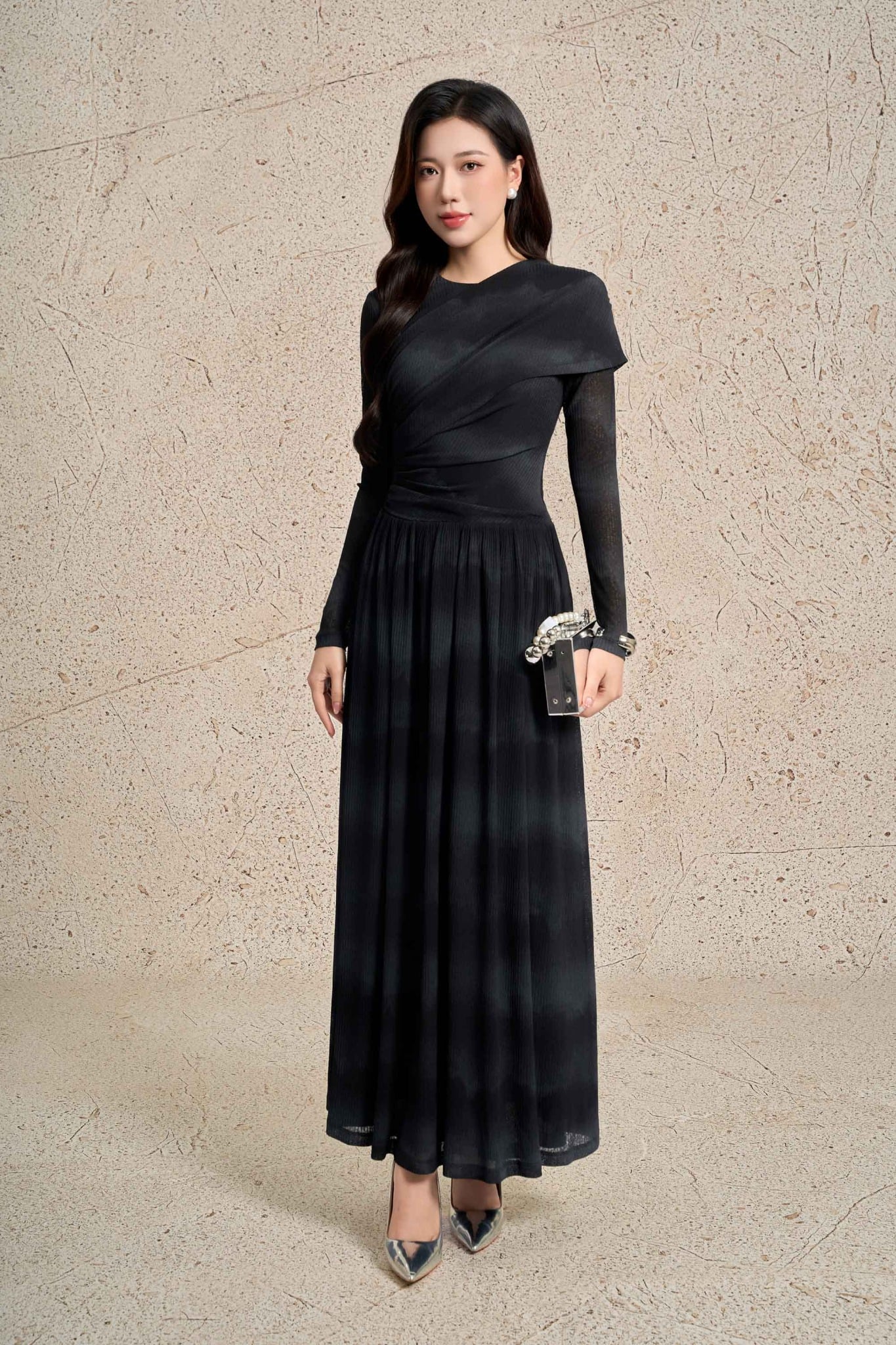 FDC75397 - Đầm công sở vải len dáng ôm cổ tròn tay dài phối vạt lệch vai eo váy xếp nhún tạo kiểu khoá thân sau - PANTIO