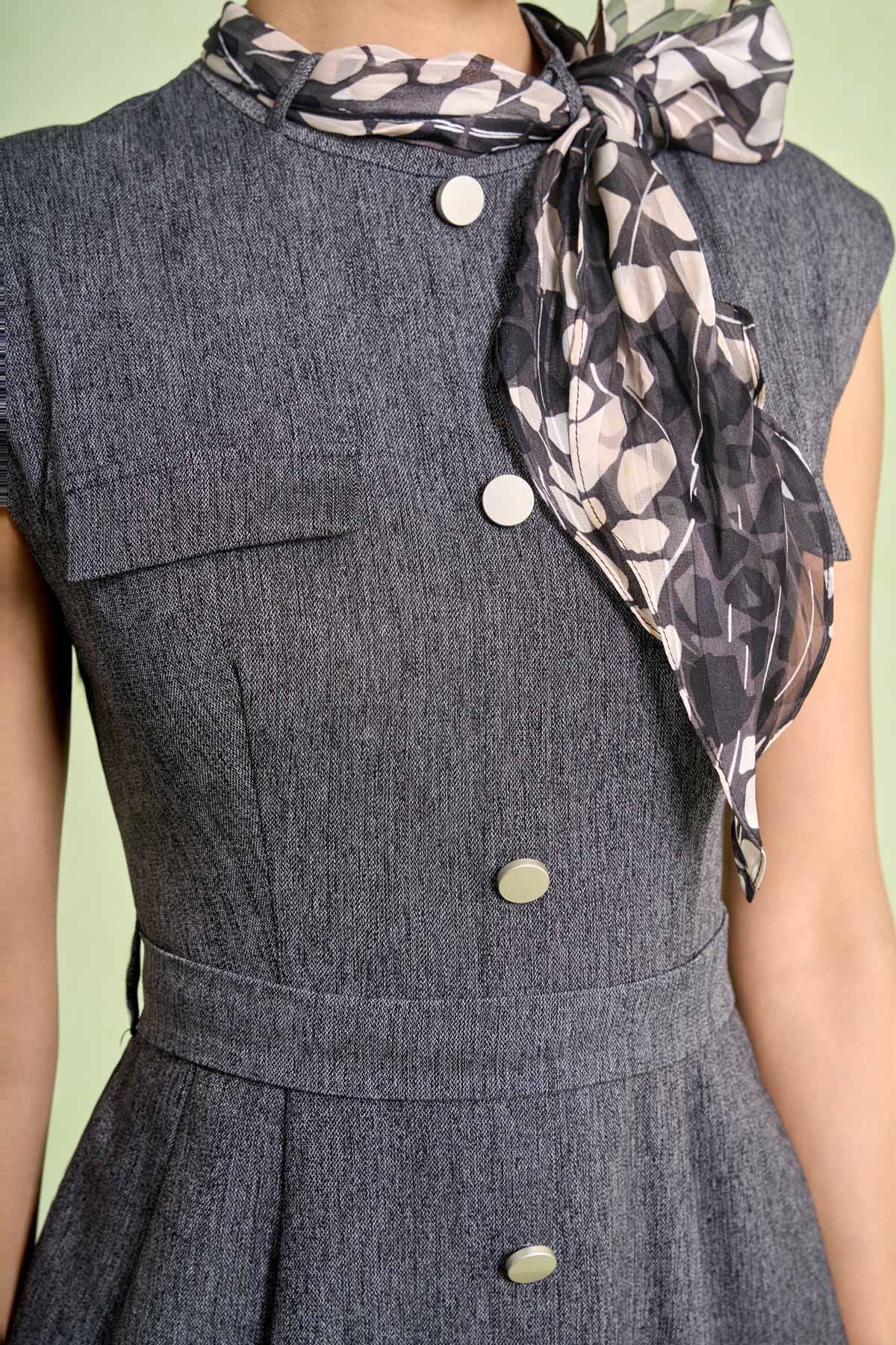 FDC75434 - Đầm công sở vải thô dáng bút chì cổ tròn phối khăn lụa tạo kiểu thân váy chiết eo kèm dây đai - PANTIO