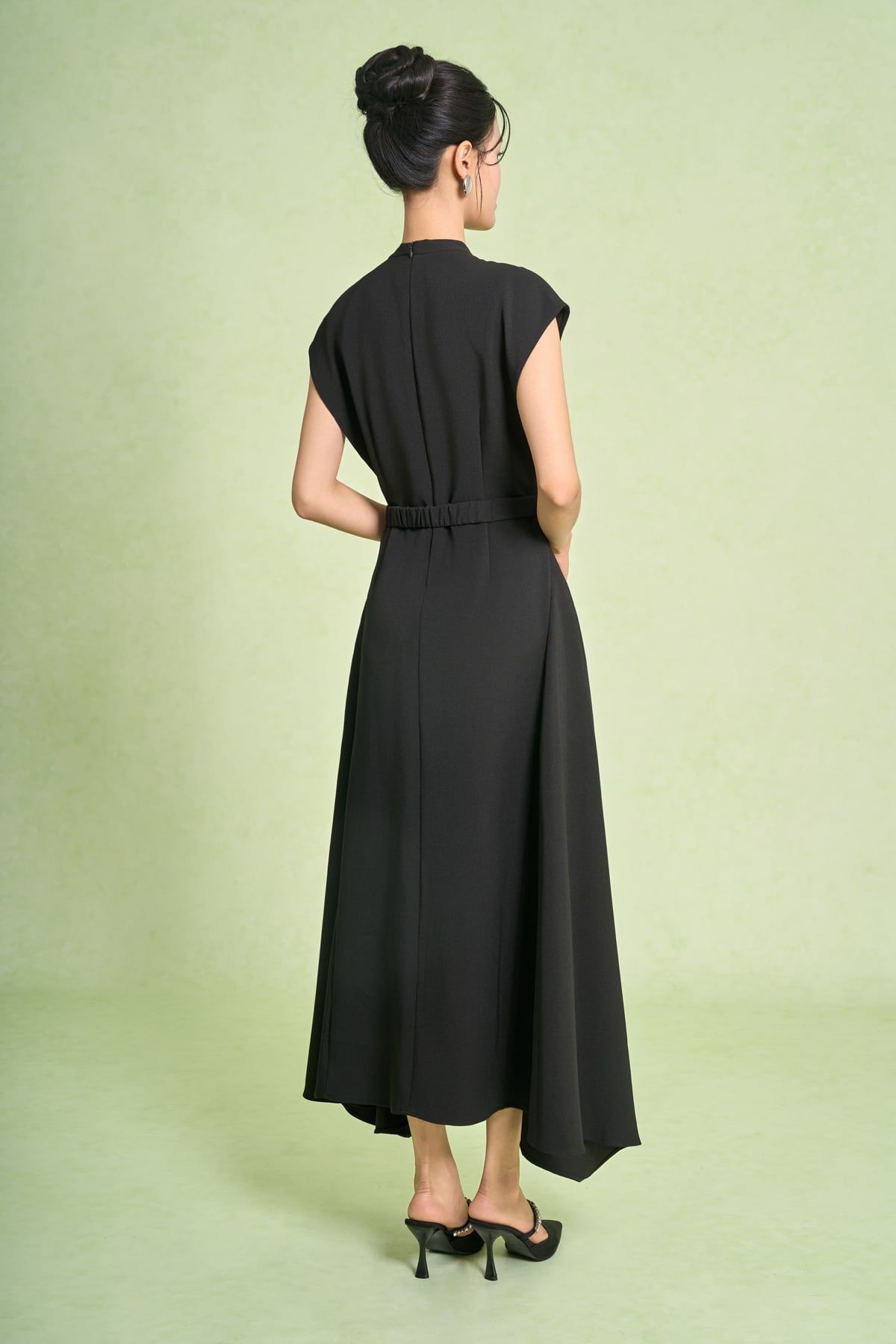 FDC95419 - Đầm công sở vải thô dáng chữ A cổ xẻ V ta chờm eo váy phối dây đai tạo kiểu khoá thân sau - PANTIO