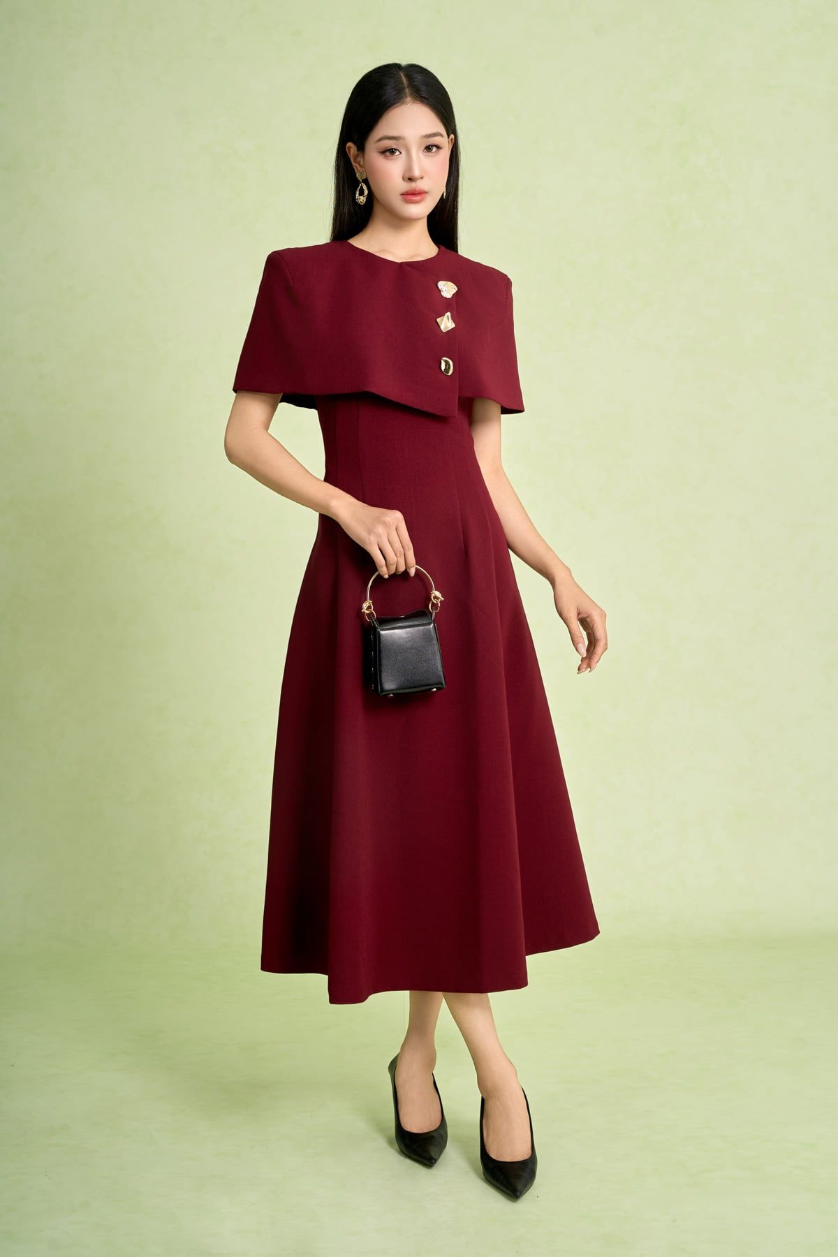 FDC95428 - Đầm công sở vải thô dáng chữ A cổ tròn vai choàng đính khuy kim loại thời trang khoá thân sau - PANTIO