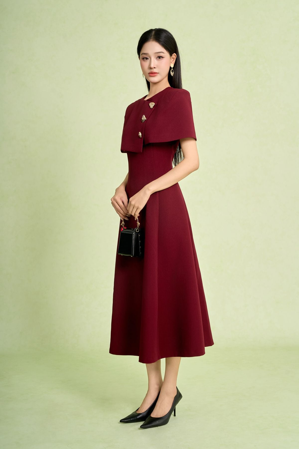 FDC95428 - Đầm công sở vải thô dáng chữ A cổ tròn vai choàng đính khuy kim loại thời trang khoá thân sau - PANTIO