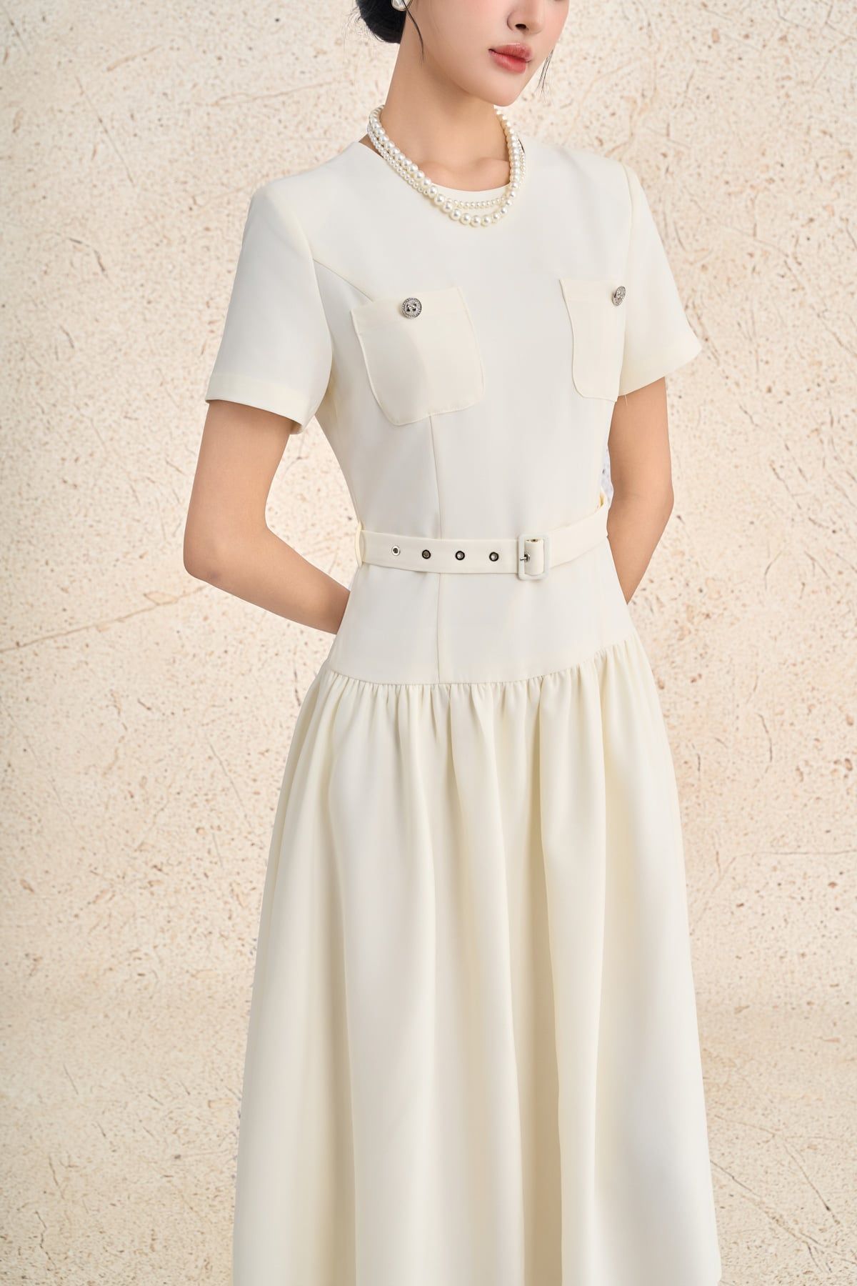 FDC95437 - Đầm công sở vải thô dày dáng xoè cổ tròn tay cộc ngực áo có túi tạo kiểu thân váy nhún ly tạo xoè khoá thân sau - PANTIO