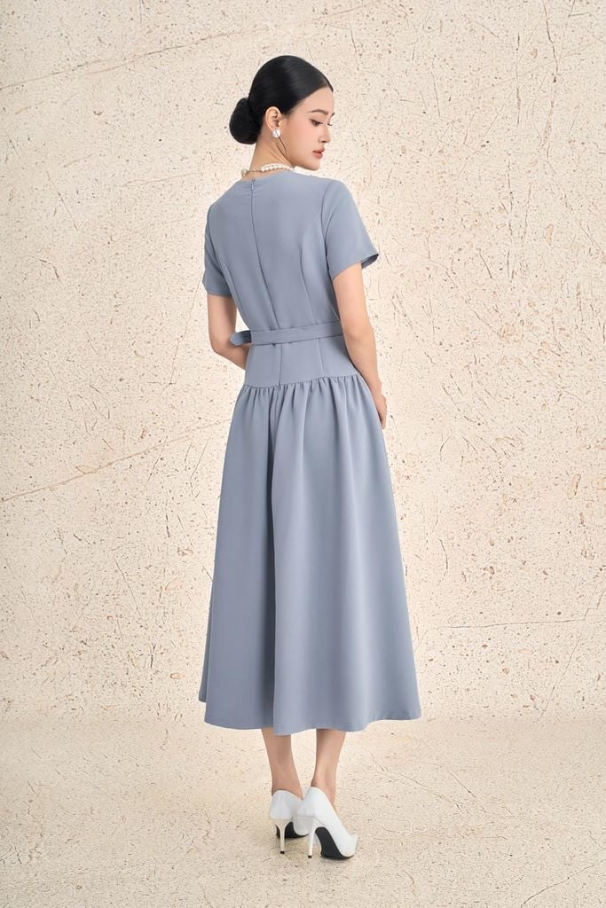 FDC95437 - Đầm công sở vải thô dày dáng xoè cổ tròn tay cộc ngực áo có túi tạo kiểu thân váy nhún ly tạo xoè khoá thân sau - PANTIO