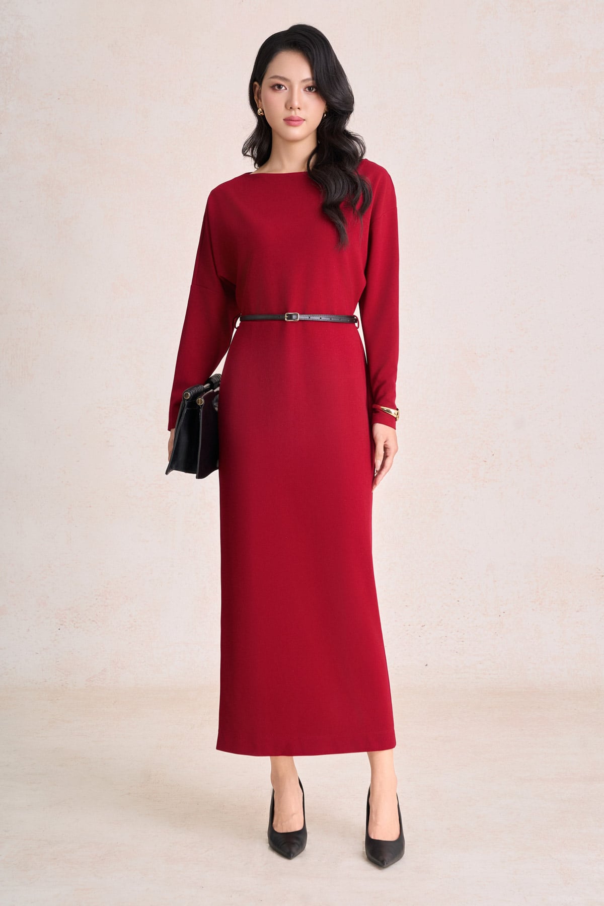 FDC95611 - Đầm công sở vải cotton dáng suông cổ lệch tay dài eo phối dây đai tạo kiểu khoá thân sau - PANTIO