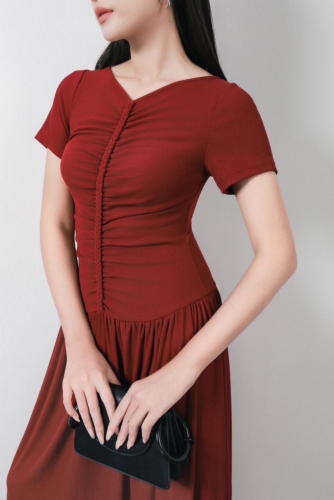 FDD3180 - Đầm dệt kim vải len co giãn dáng ôm cổ xẻ V tay ngắn ngực phối nhún tạo kiểu - PANTIO