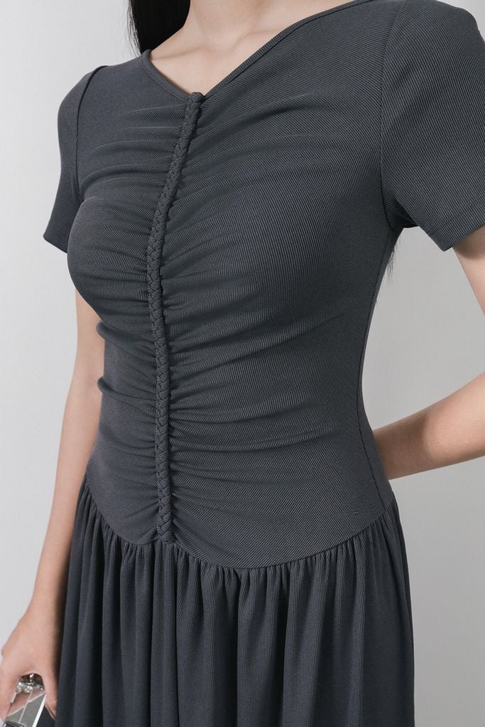 FDD3180 - Đầm dệt kim vải len co giãn dáng ôm cổ xẻ V tay ngắn ngực phối nhún tạo kiểu - PANTIO