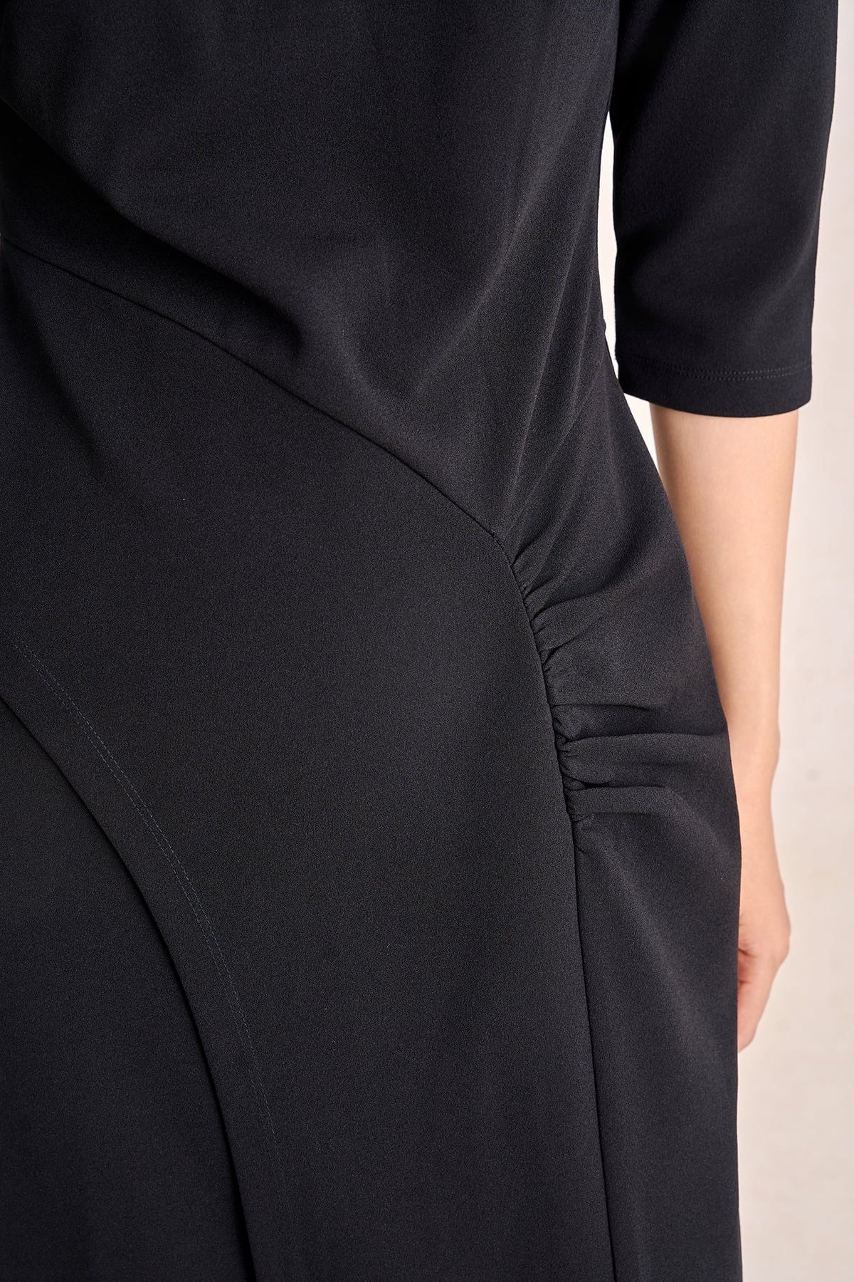 FDD9196 - Đầm dệt kim vải cotton dáng chữ A cổ tròn tay lửng thân váy phối nhún tạo kiểu khoá thân sau - PANTIO