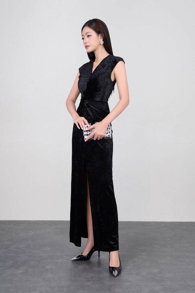 FDH5597 - Đầm dạ hội vải nhung cao cấp dáng ôm cổ xẻ V tay chờm eo nhún tạo kiểu xẻ tà trước - PANTIO