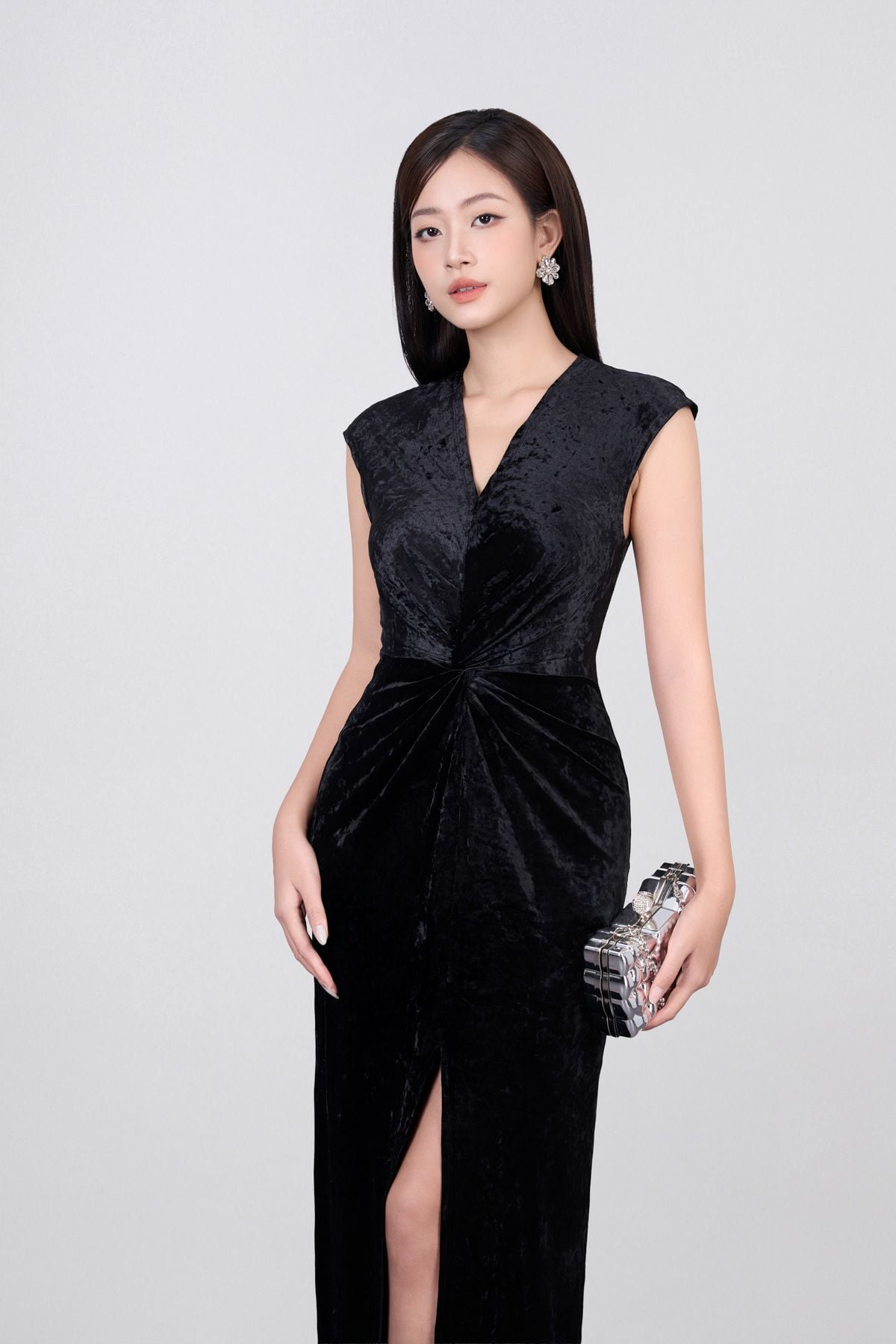 FDH5597 - Đầm dạ hội vải nhung cao cấp dáng ôm cổ xẻ V tay chờm eo nhún tạo kiểu xẻ tà trước - PANTIO