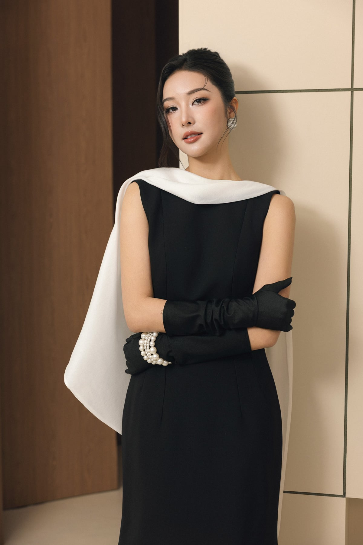 FDH5625 - Đầm dạ hội cao cấp vải thô dày dáng ôm cổ phối vạt cách điệu gấu váy xoè nhẹ tạo kiểu khoá thân sau - PANTIO