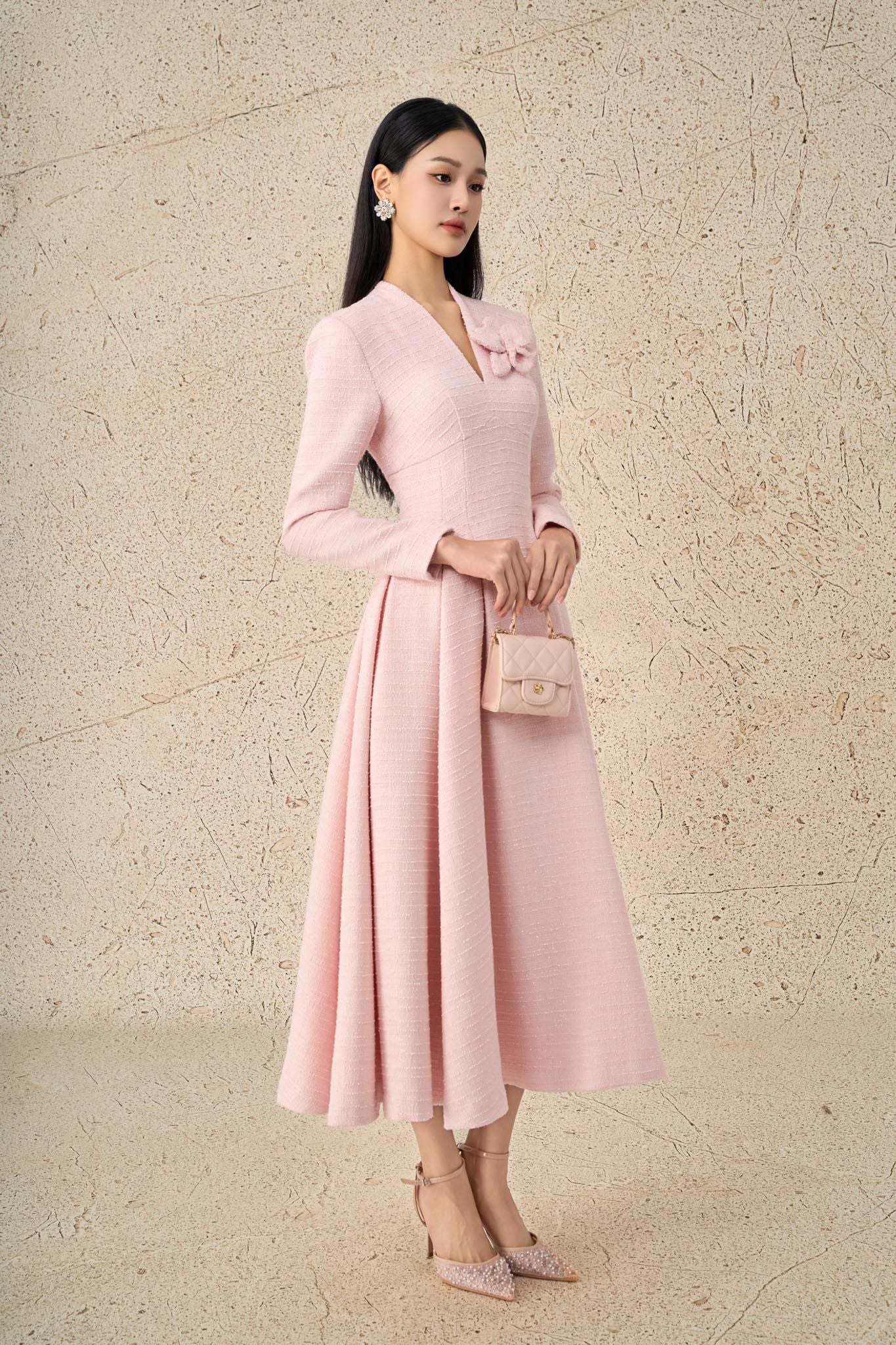 FDH9663 - Đầm dạ hội vải dạ cao cấp dáng xoè cổ xẻ V tay dài ngực áo đính hoa 3D thân váy xếp ly bung thời trang khoá thân sau - PANTIO