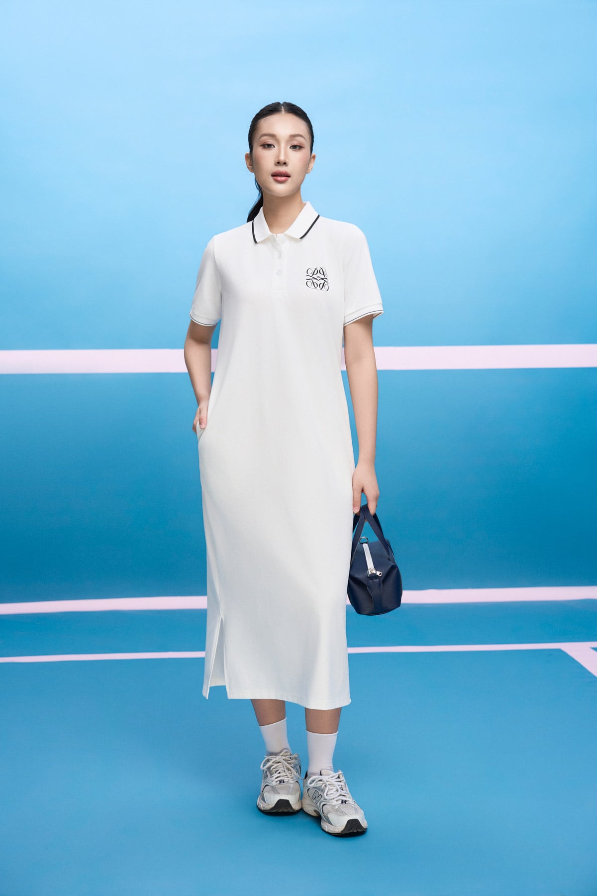 FDO052 - Đầm dệt kim vải cotton dáng suông cổ polo tay cộc ngực áo thêu hoạ tiết thời trang - PANTIO