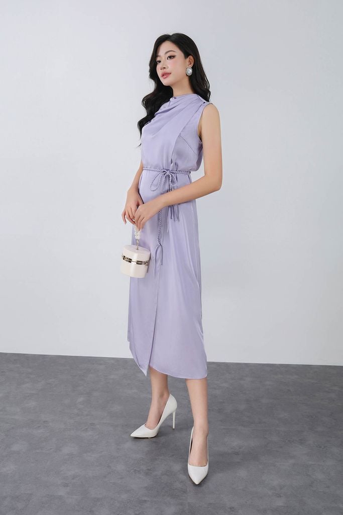 FDP13469 - Đầm dạo phố vải lụa satin dáng suông cổ kiểu xếp nhún eo phối dây thắt tạo kiểu - PANTIO