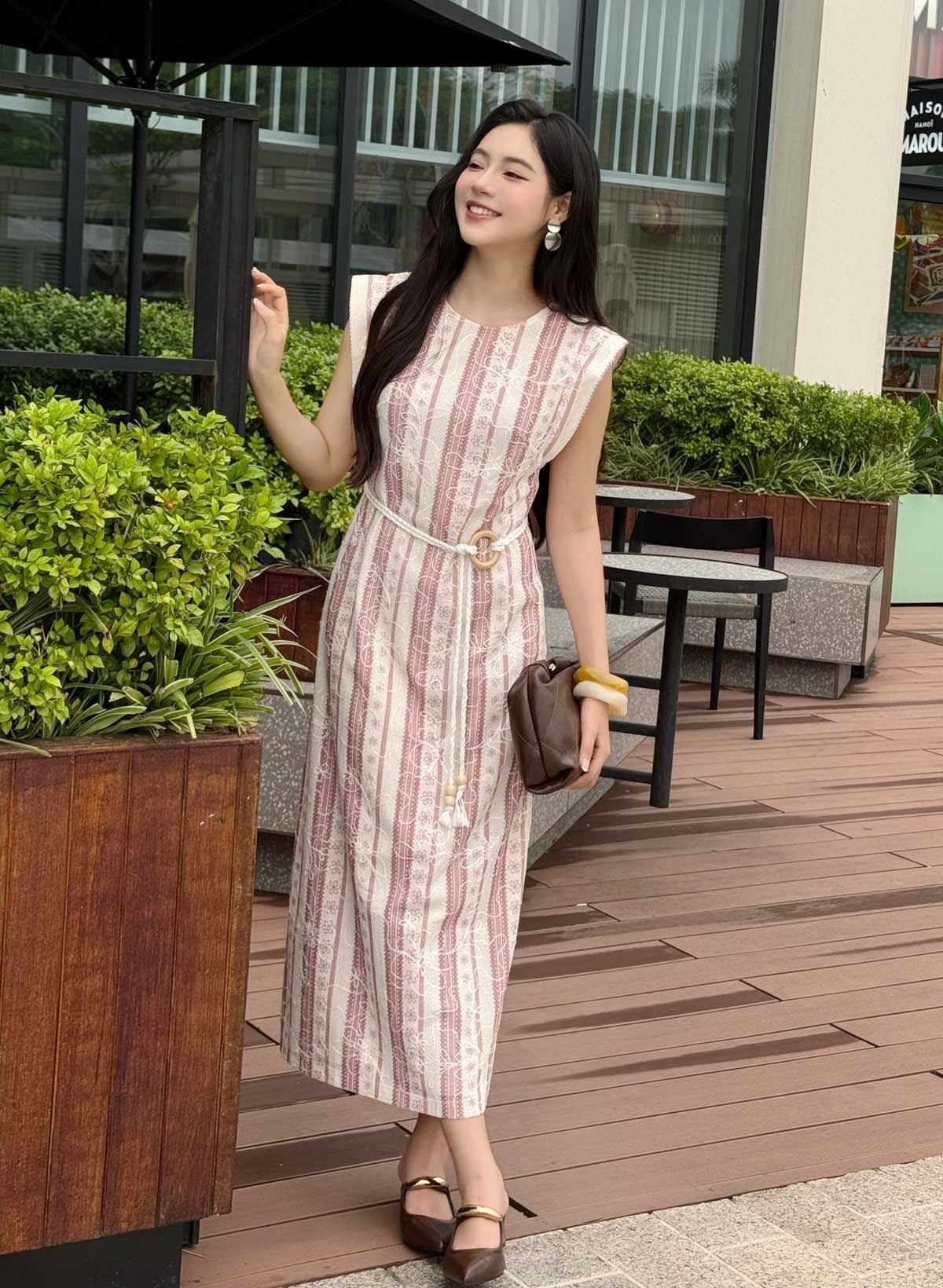 FDP13476 - Đầm dạo phố vải lưới hai lớp dáng suông cổ tròn vai chờm kèm dây thắt eo tạo kiểu - PANTIO