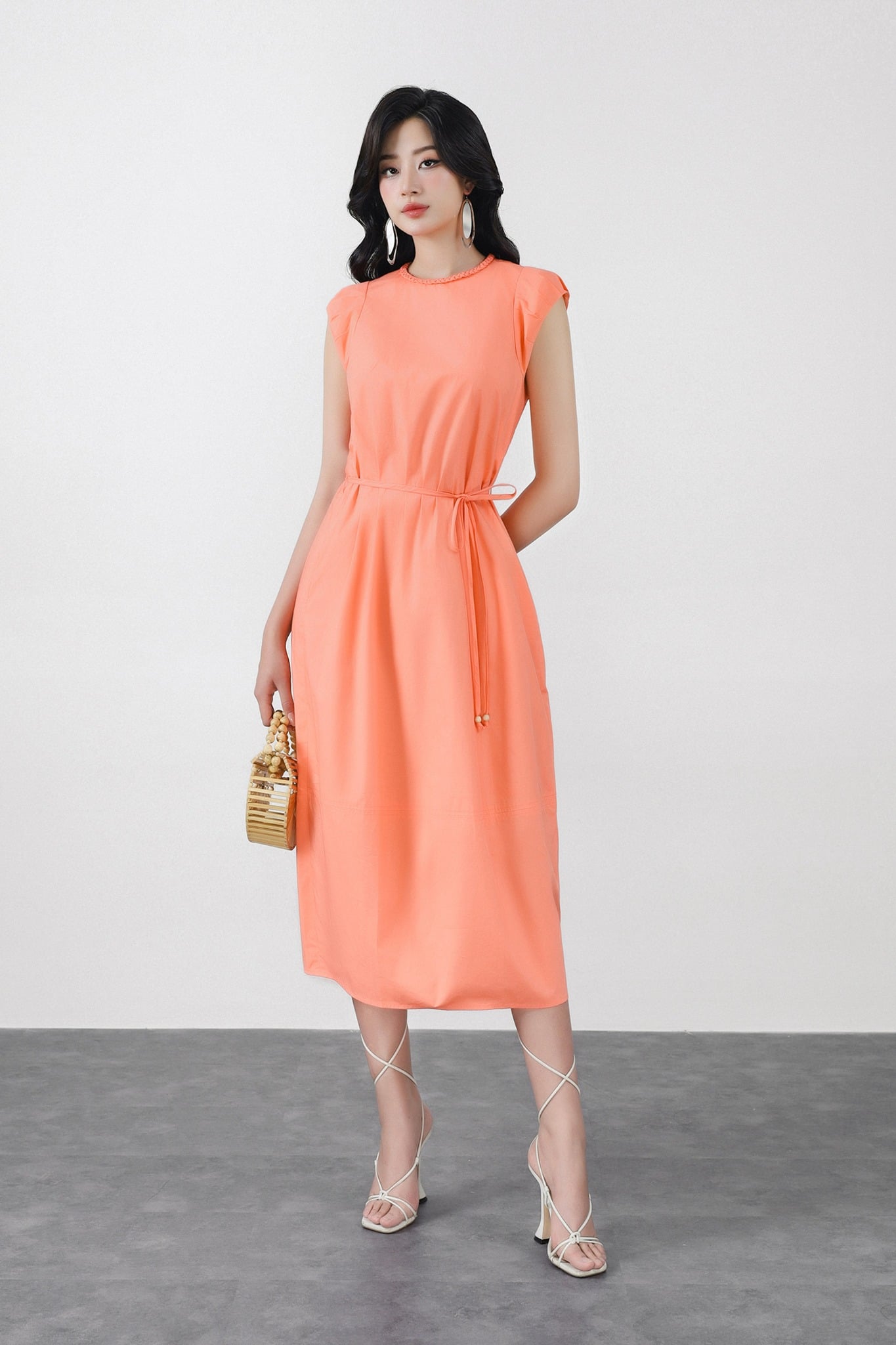 FDP13493 - Đầm dạo phố vải thô kate dáng suông cổ tròn viền tết tạo kiểu tay chờm eo phối dây thắt nơ - PANTIO