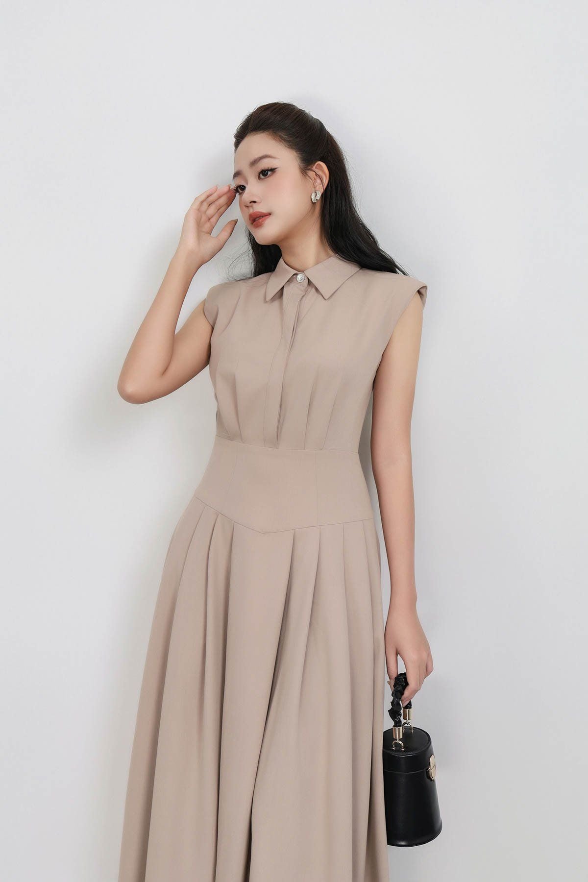 FDP33435 - Đầm dạo phố vải demin dáng Xoè cổ đức vai chờm eo đáp cạp bản to thân váy phối ly bung tạo kiểu khóa thân sau - PANTIO