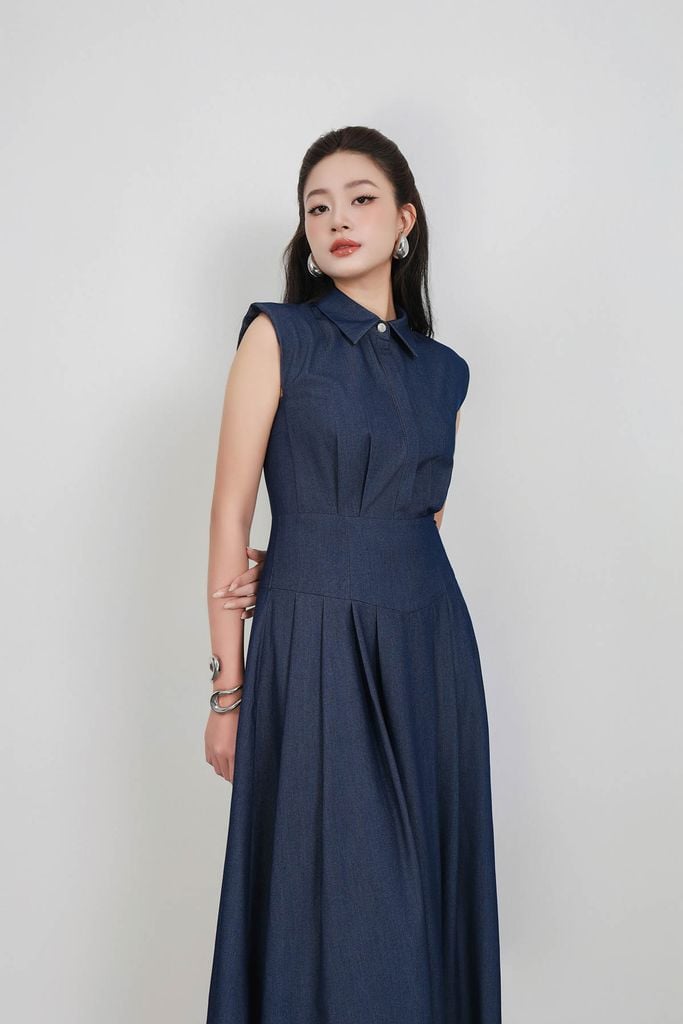 FDP33435 - Đầm dạo phố vải demin dáng Xoè cổ đức vai chờm eo đáp cạp bản to thân váy phối ly bung tạo kiểu khóa thân sau - PANTIO