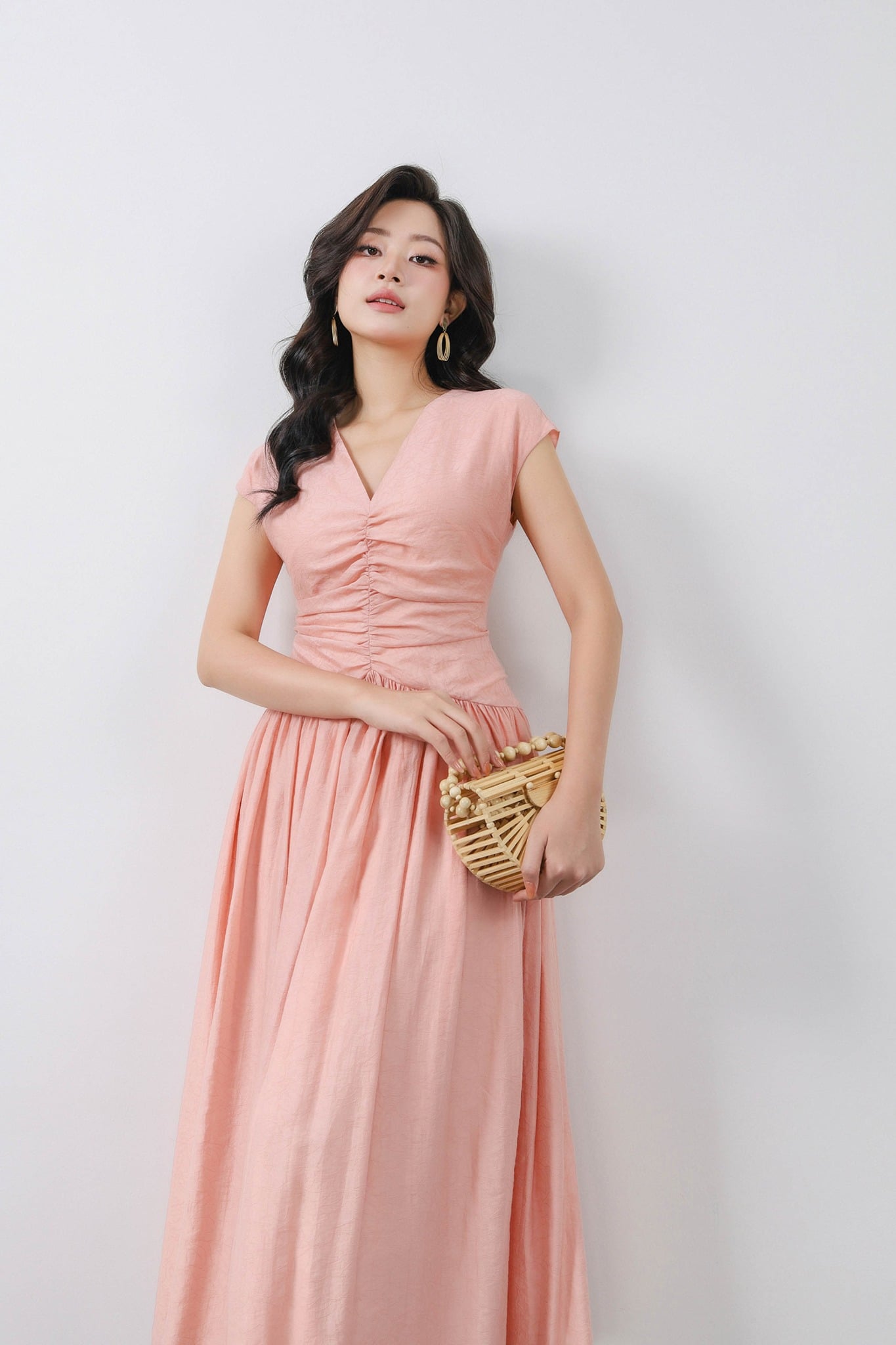 FDP33526 - Đầm dạo phố vải tơ dáng xoè cổ xẻ V vai chờm thân váy xếp nhún tạo kiểu khóa thân sau - PANTIO