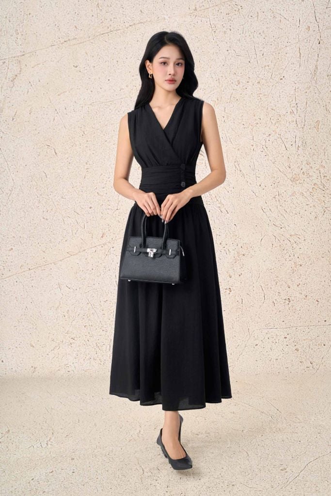 FDP33538 - Đầm dạo phố vải thô mỏng dáng xoè cổ xẻ V eo đáp cạp bản to đính khuy thời trang thân váy xếp nhún tạo kiểu - PANTIO