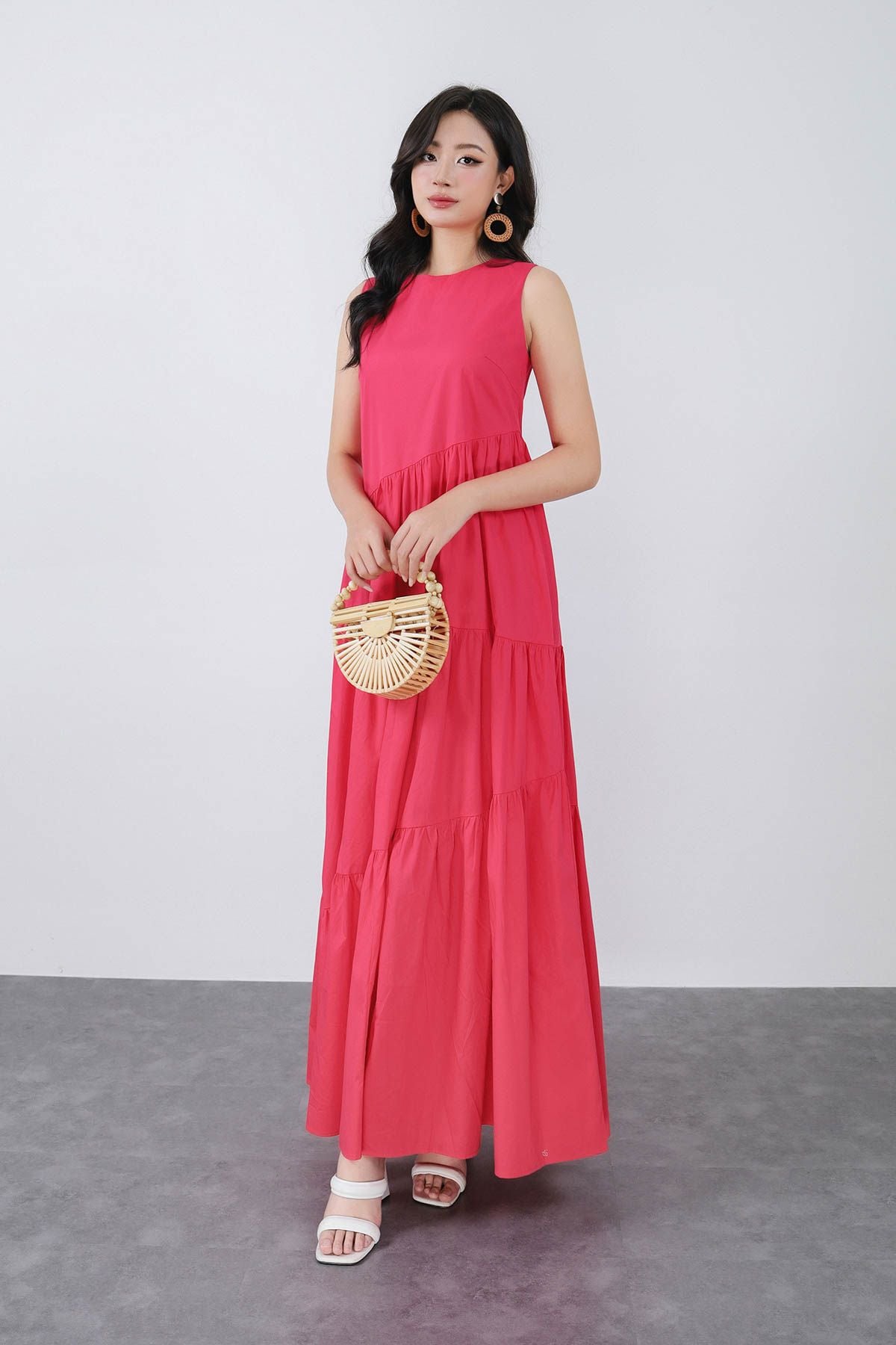 FDP33557 - Đầm dạo phố vải thô kate dáng suông cổ tròn không tay thân váy xếp nhún tầng lưng váy đan dây thời trang - PANTIO