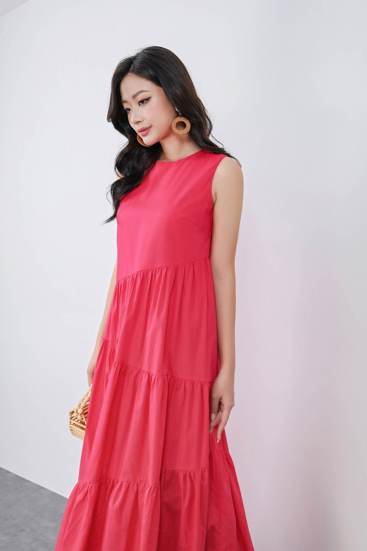 FDP33557 - Đầm dạo phố vải thô kate dáng suông cổ tròn không tay thân váy xếp nhún tầng lưng váy đan dây thời trang - PANTIO