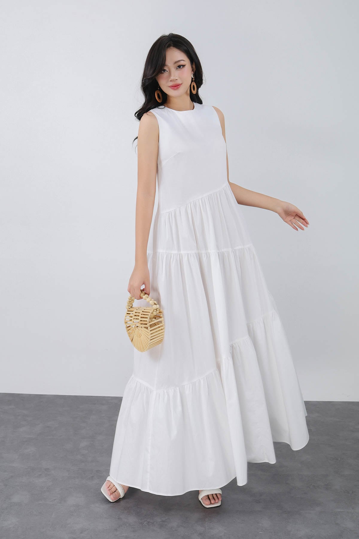 FDP33557 - Đầm dạo phố vải thô kate dáng suông cổ tròn không tay thân váy xếp nhún tầng lưng váy đan dây thời trang - PANTIO