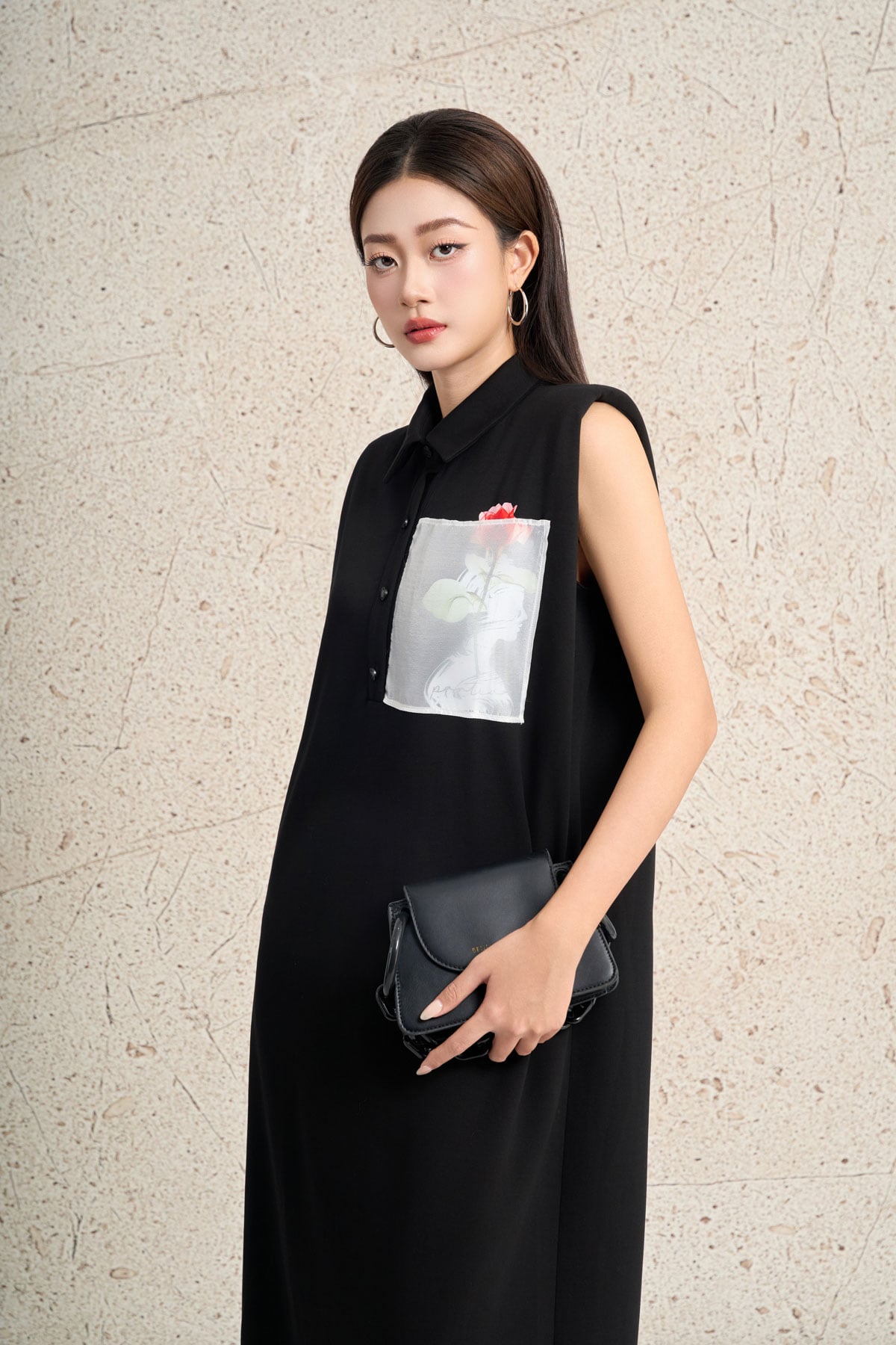 FDP33558 - Đầm dạo phố vải cotton dáng suông cổ đức không tay có đệm vai ngực váy có túi in hoạ tiết thời trang - PANTIO