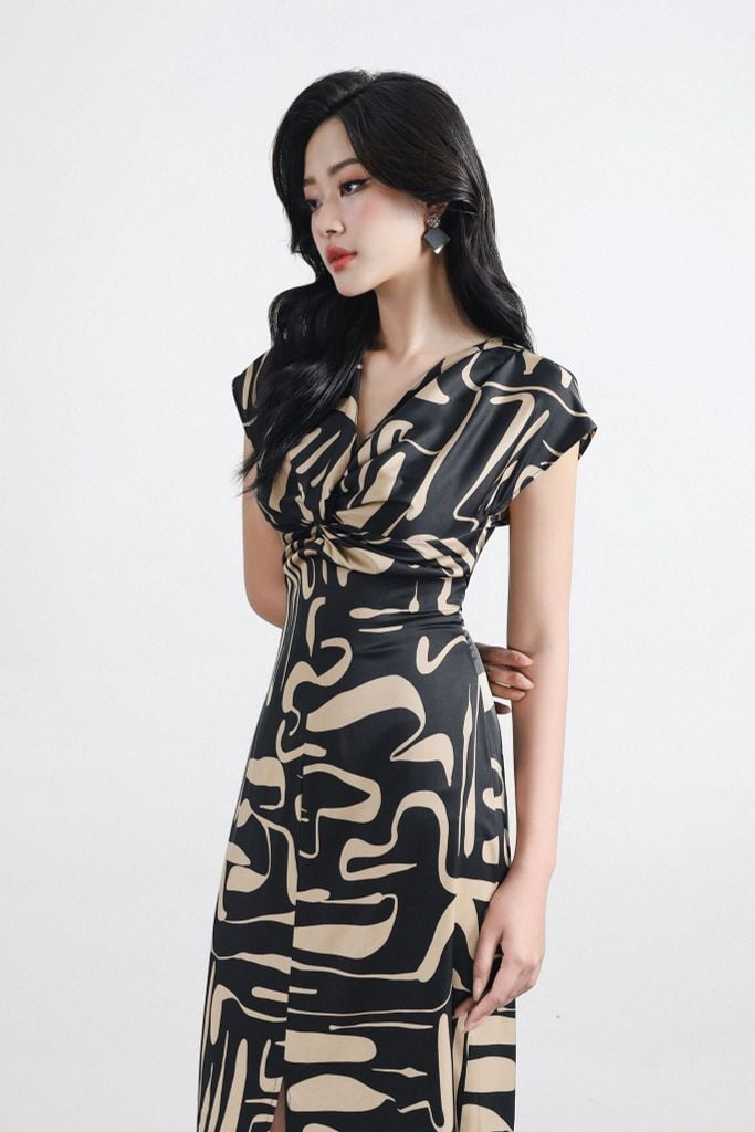 FDP33564 - Đầm dạo phố vải lụa cổ V vặn xoắn vai chờm lưng phối dây thắt nơ tạo kiểu khoá thân sau - PANTIO