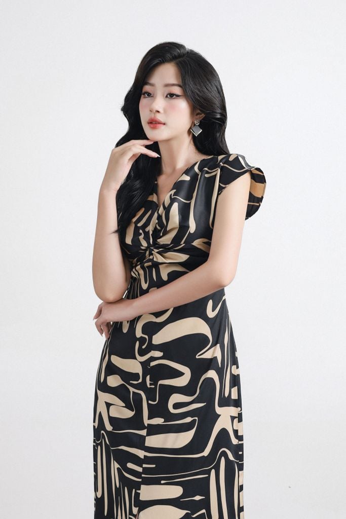 FDP33564 - Đầm dạo phố vải lụa cổ V vặn xoắn vai chờm lưng phối dây thắt nơ tạo kiểu khoá thân sau - PANTIO