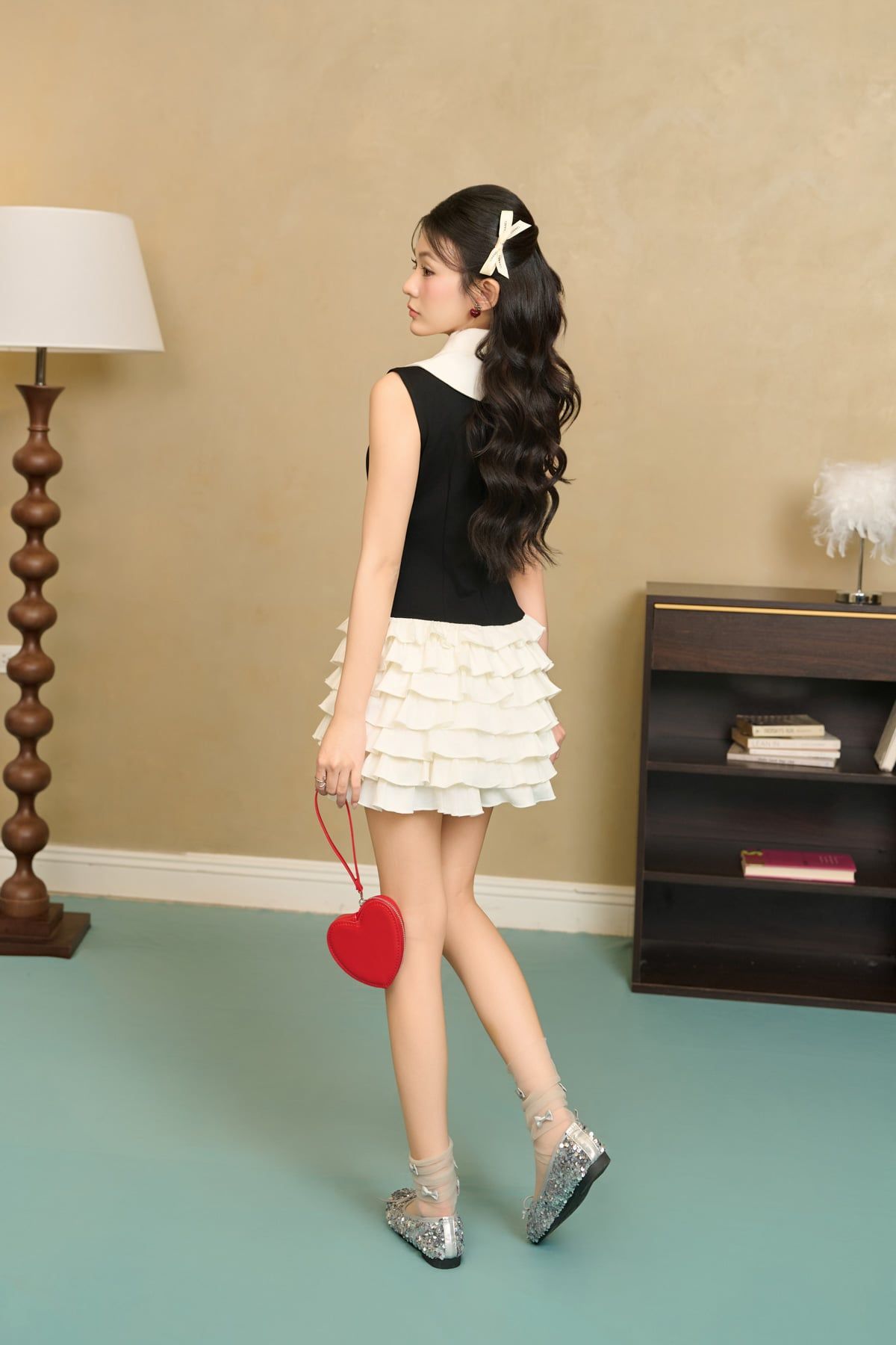 FDP33606 - Đầm dạo phố vải cotton dáng ôm cổ bẻ phối nơ thời trang thân váy xếp tầng tạo kiểu khoá thân sau - JAN.