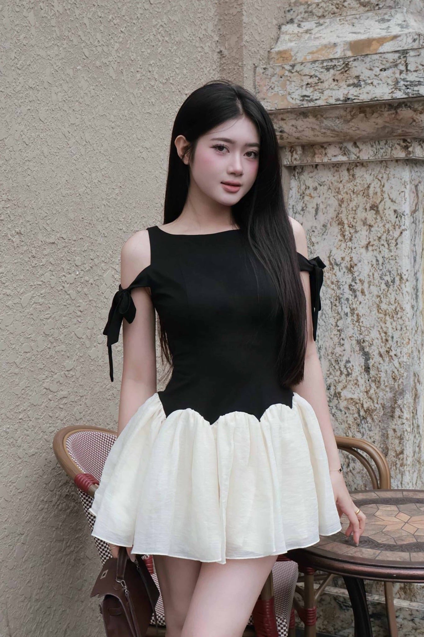 FDP33617 - Đầm dạo phố vải tơ dáng ôm cổ tròn vai phối dây thắt nơ tạo kiểu thân váy ngắn xòe đổ ly tạo kiểu khóa thân sau - JAN.