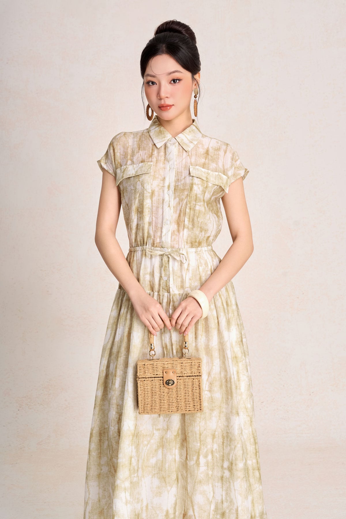 FDP33633 - Đầm dạo phố vải thô mỏng dáng suông cổ tròn tay chờm eo váy bo chun ôm cài khuy thân trước - PANTIO