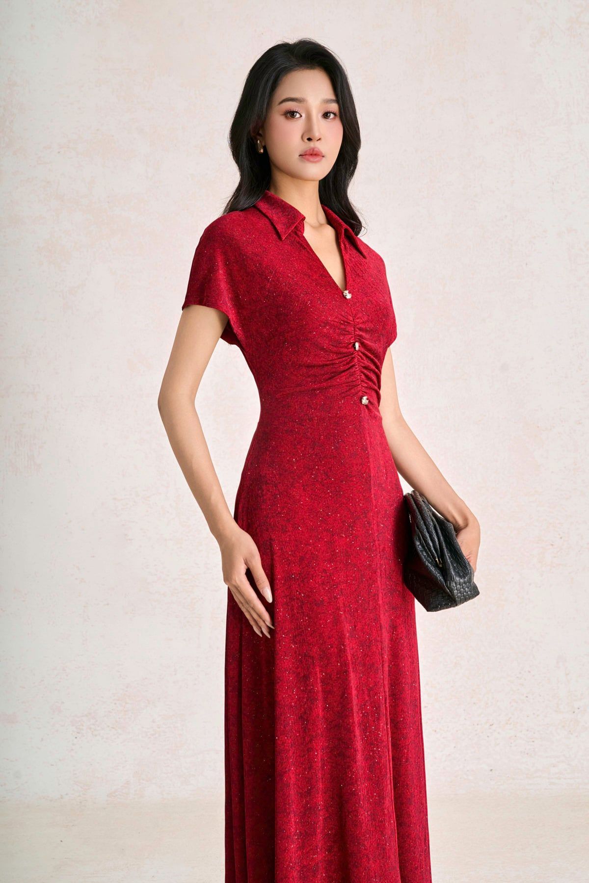 FDP33775 - Đầm dạo phố vải len dáng ôm cổ bẻ xẻ V tay cộc thân váy phối khuy tạo kiểu - PANTIO