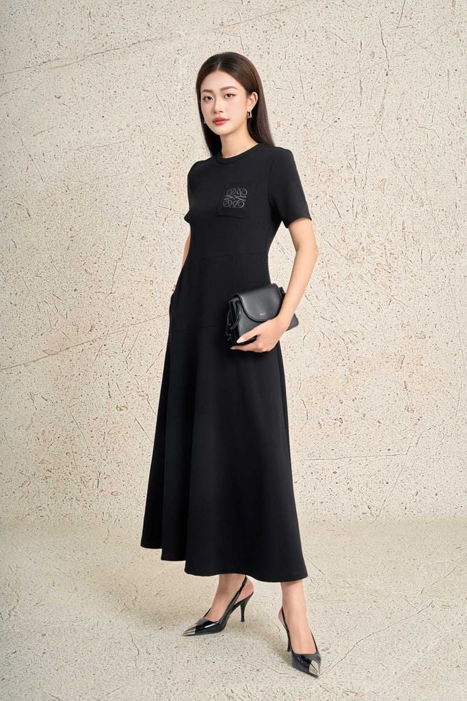 FDP73609 - Đầm dạo phố vải cotton dáng suông cổ tròn tay ngắn thân váy xếp nhún tạo ly thời trang khoá thân sau - PANTIO