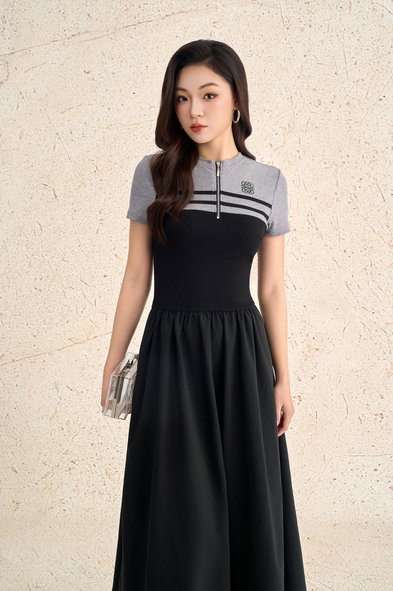 FDP73612 - Đầm dạo phố vải len dáng ôm cổ tròn phối khoá tay cộc thân váy xếp nhún tạo xoè - PANTIO