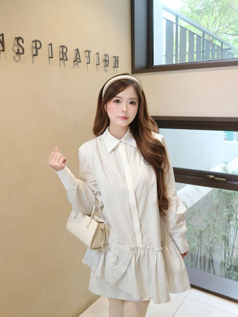 FDP73655 - Đầm dạo phố vải thô kẻ dáng suông cổ bỏ tay dài thân váy đính nơ phối vạt lệch thời trang - JAN.